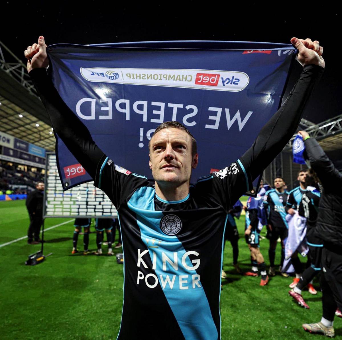 De ser un campeón épico en Premier a un calvario impensado: el motivo por el que le quitaron puntos y están sin DT