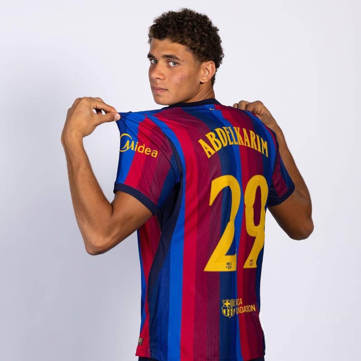 Flick lo aprueba: Barcelona decide blindar a figura con 150 millones de euros