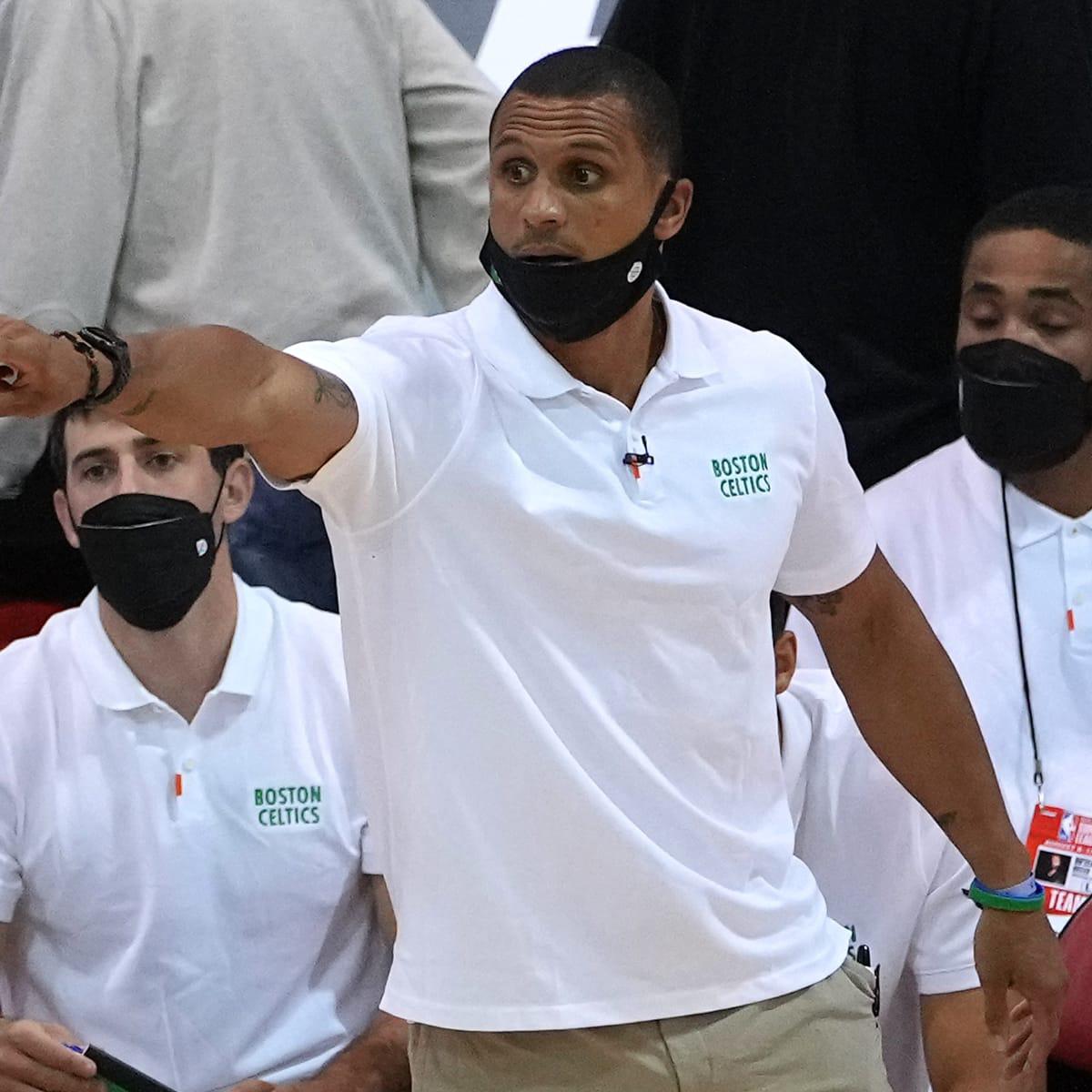 Escándalo en la NBA: entrenador de los Celtis se acuesta con compañera de la franquicia y este sería su castigo