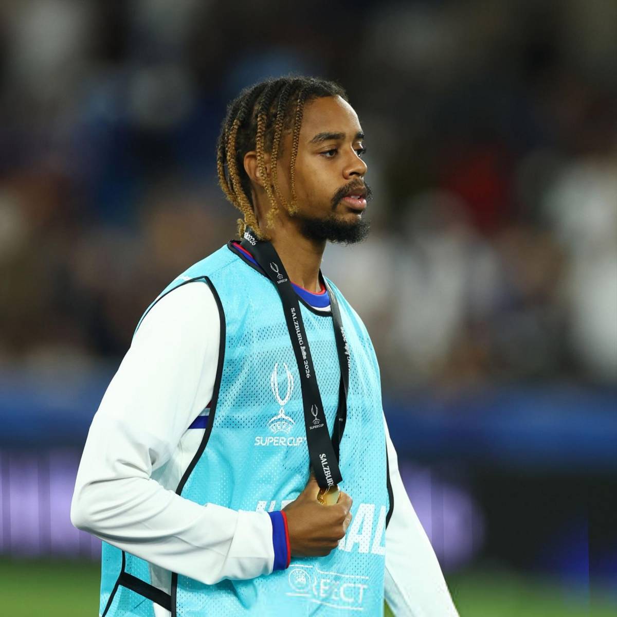 Rompió su acuerdo con Real Madrid, 2 salidas en Barcelona y City paga 140 millones