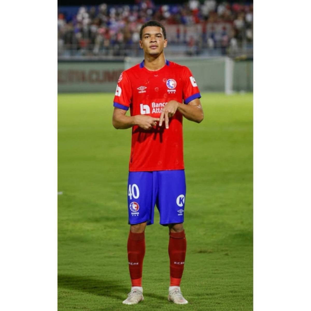 ¿Por qué le dicen El Brujo? Estuvo a punto de irse del Olimpia y recibió su primer llamado con Honduras