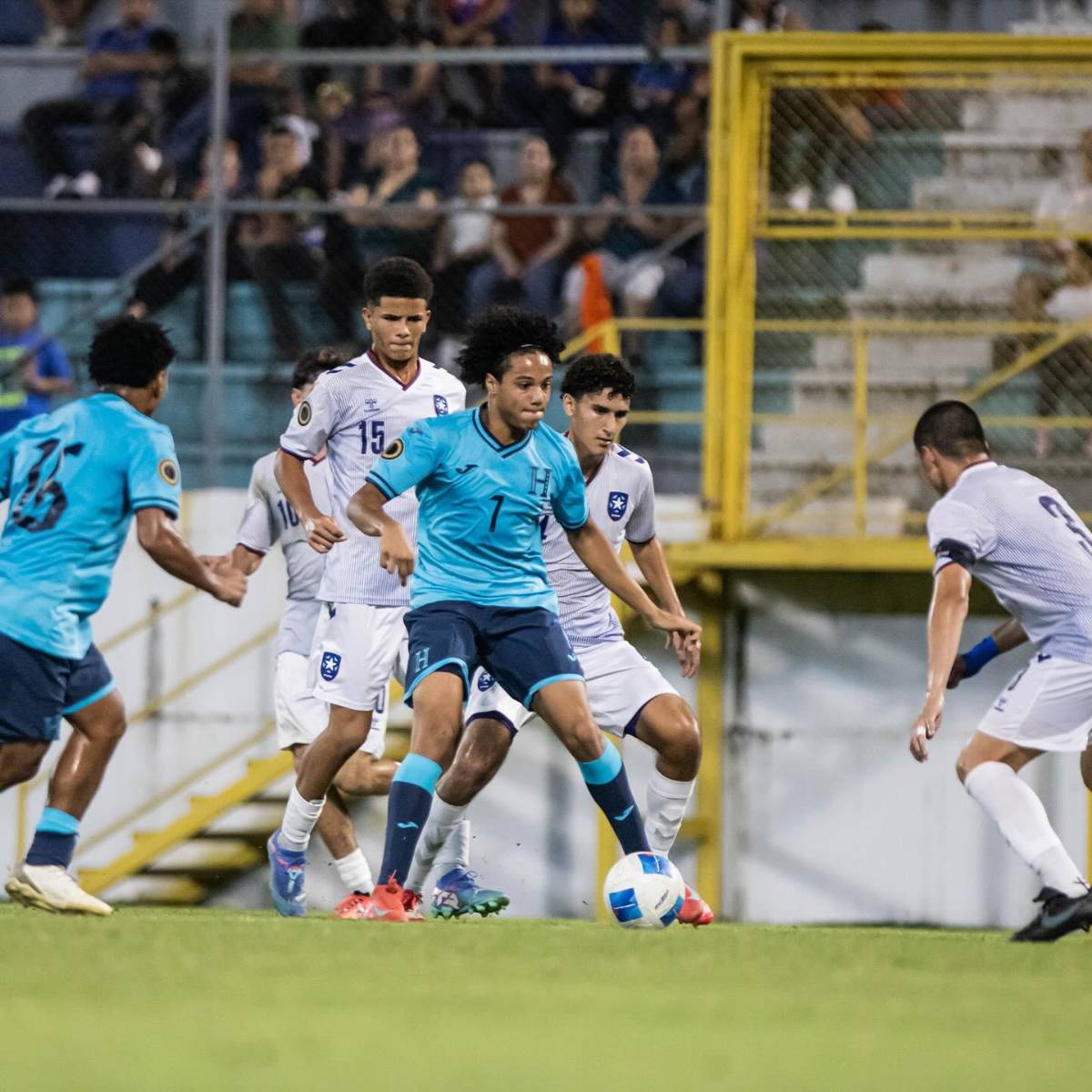 ¿Y Luis Suazo? Concacaf dio a conocer el 11 ideal del Premundial Sub-17 donde aparece un jugador de Honduras