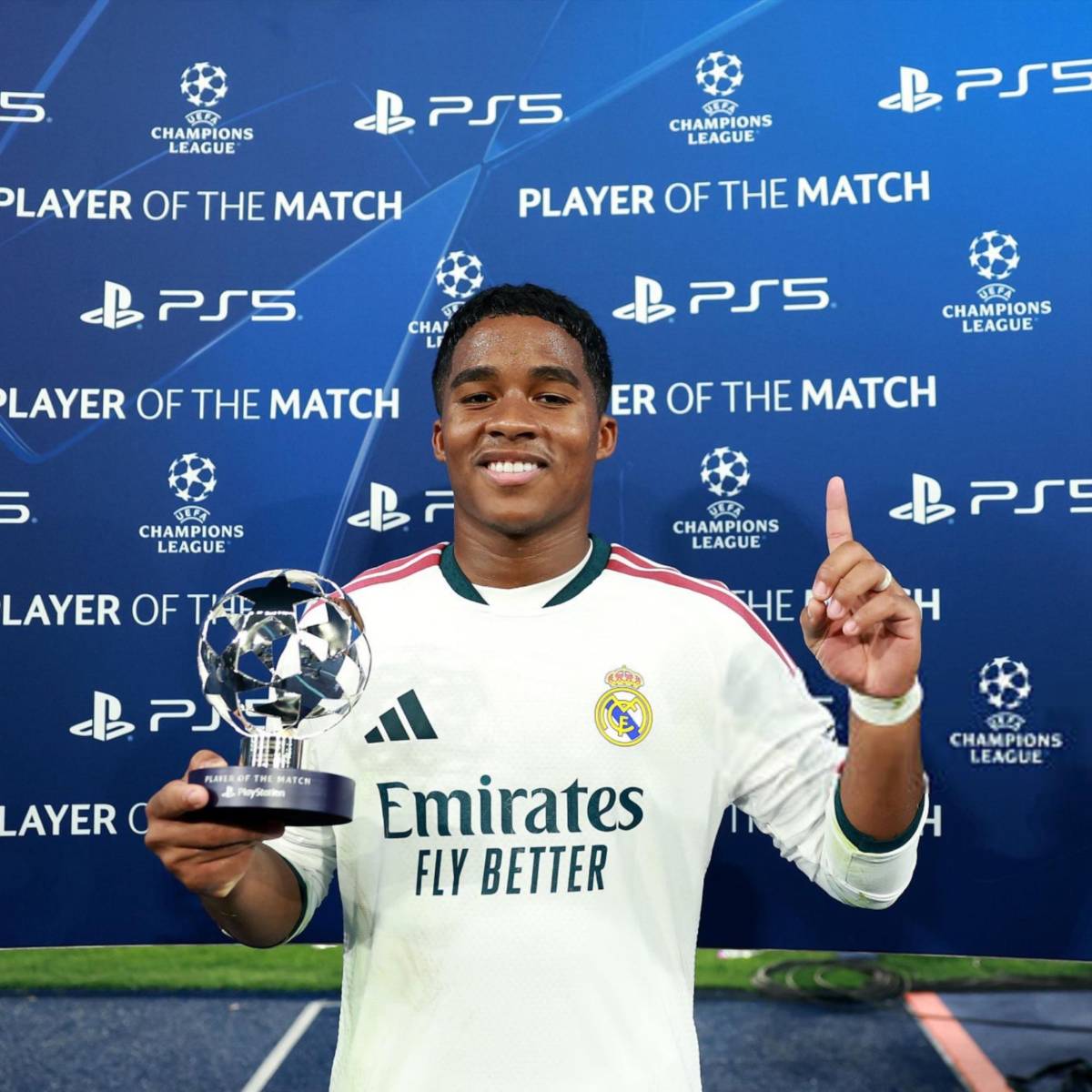 El gesto que sentencia a Vinicius, Mou lo sacó del 'retiro' y los inesperados héroes de la remontada