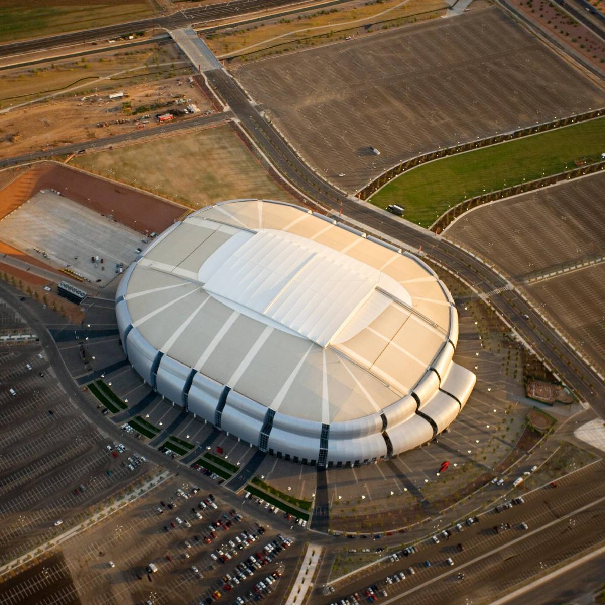 Qatar-Honduras: Las 10 curiosidades del State Farm de Arizona, uno de los estadios más impresionantes del mundo y favorito de la NFL