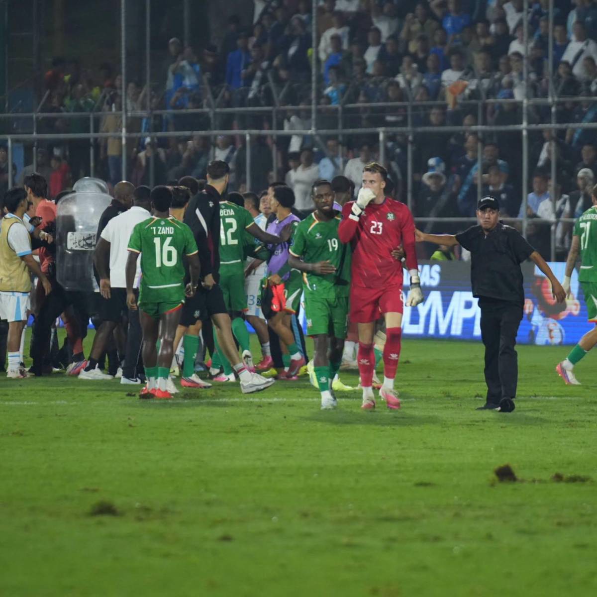 Concacaf: el castigo por polémicos gestos, racismo y la brujería que nadie esperó