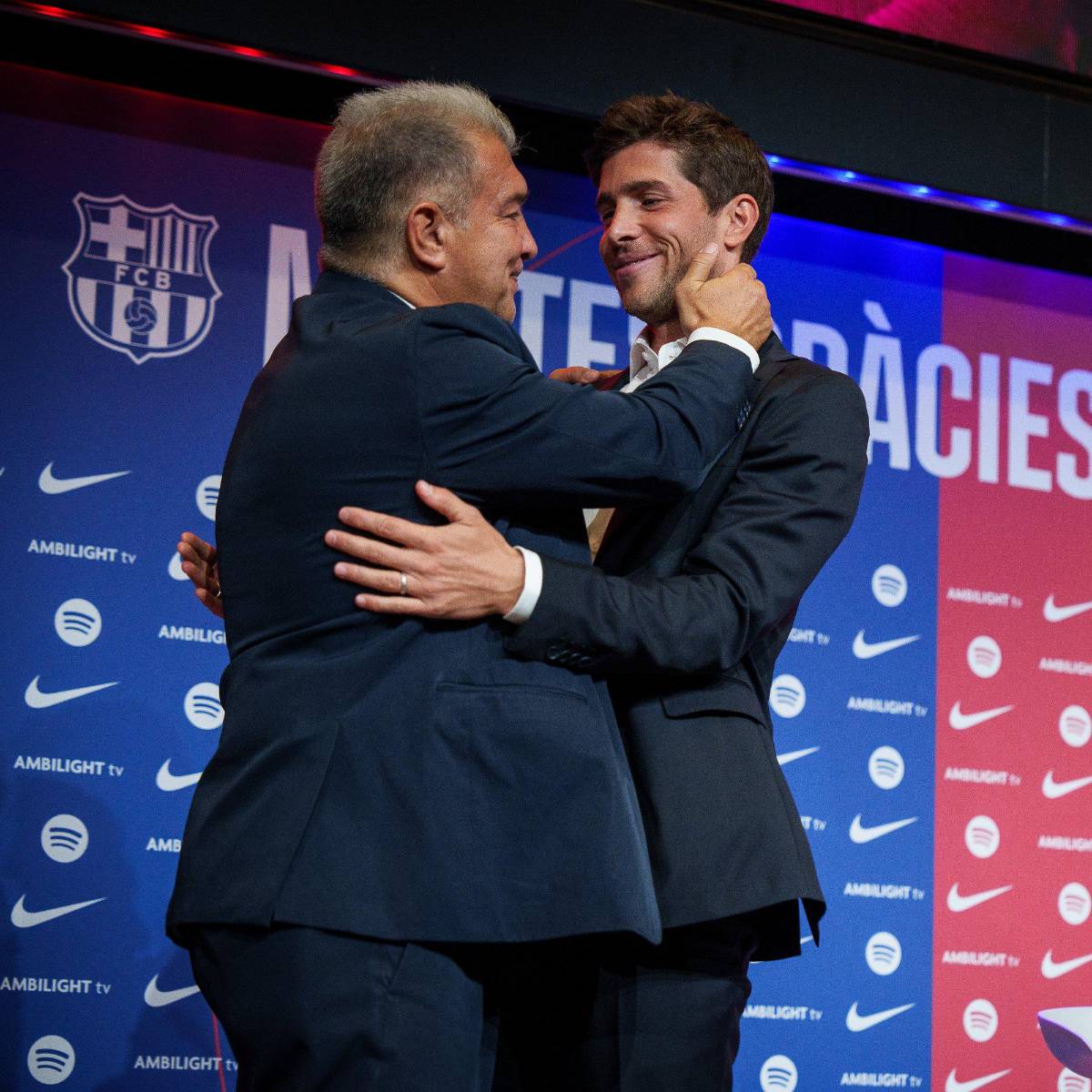 Leyendas del Barcelona se reencuentran en la despedida de Sergi Roberto: “De aquí te tienen que echar...”