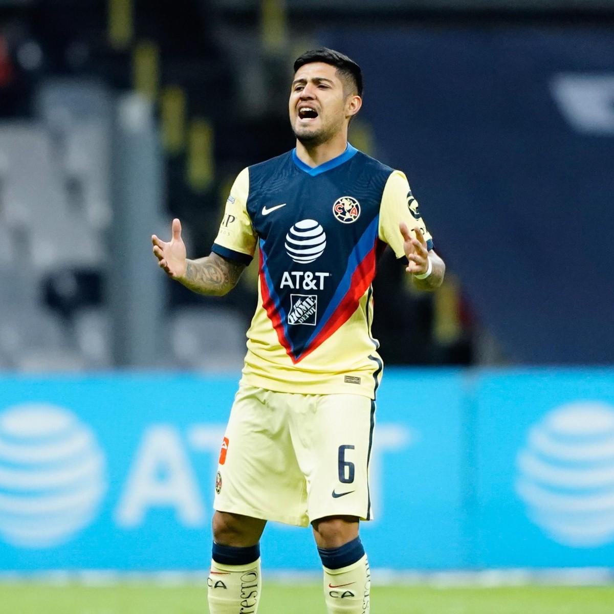 Los reconocidos futbolistas que cierran el 2021 sin equipo y buscan una nueva oportunidad en el mercado de fichajes