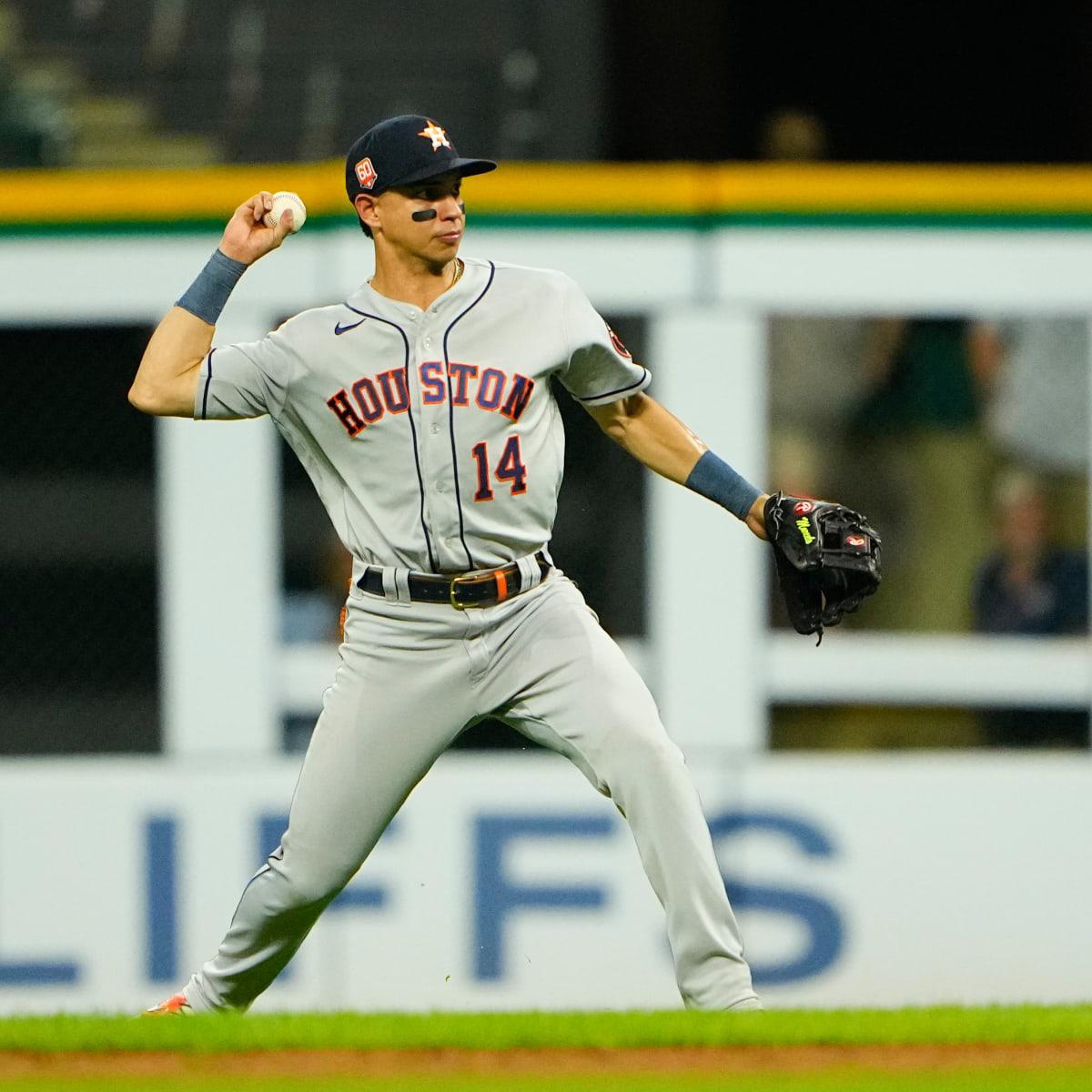 Mauricio Dubón ha visto actividad en cuatro de los ocho partido de los Astros en los presentes play-offs.