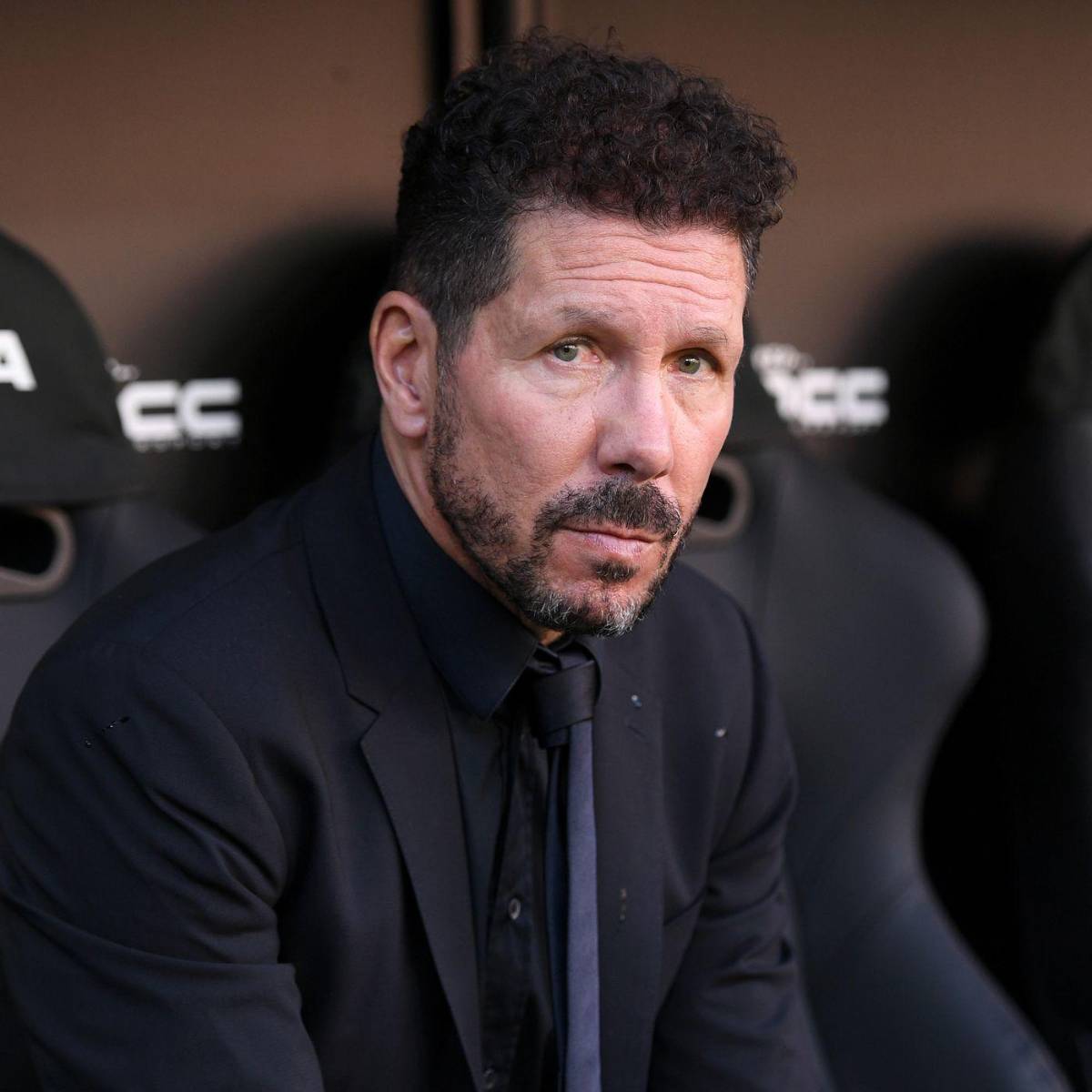 Se encaró con la afición del Atlético, el ‘Cholo’ reacciona y su esposa sale al cruce de la polémica: ‘‘Seis días en la cama y luego directo al Wanda’’