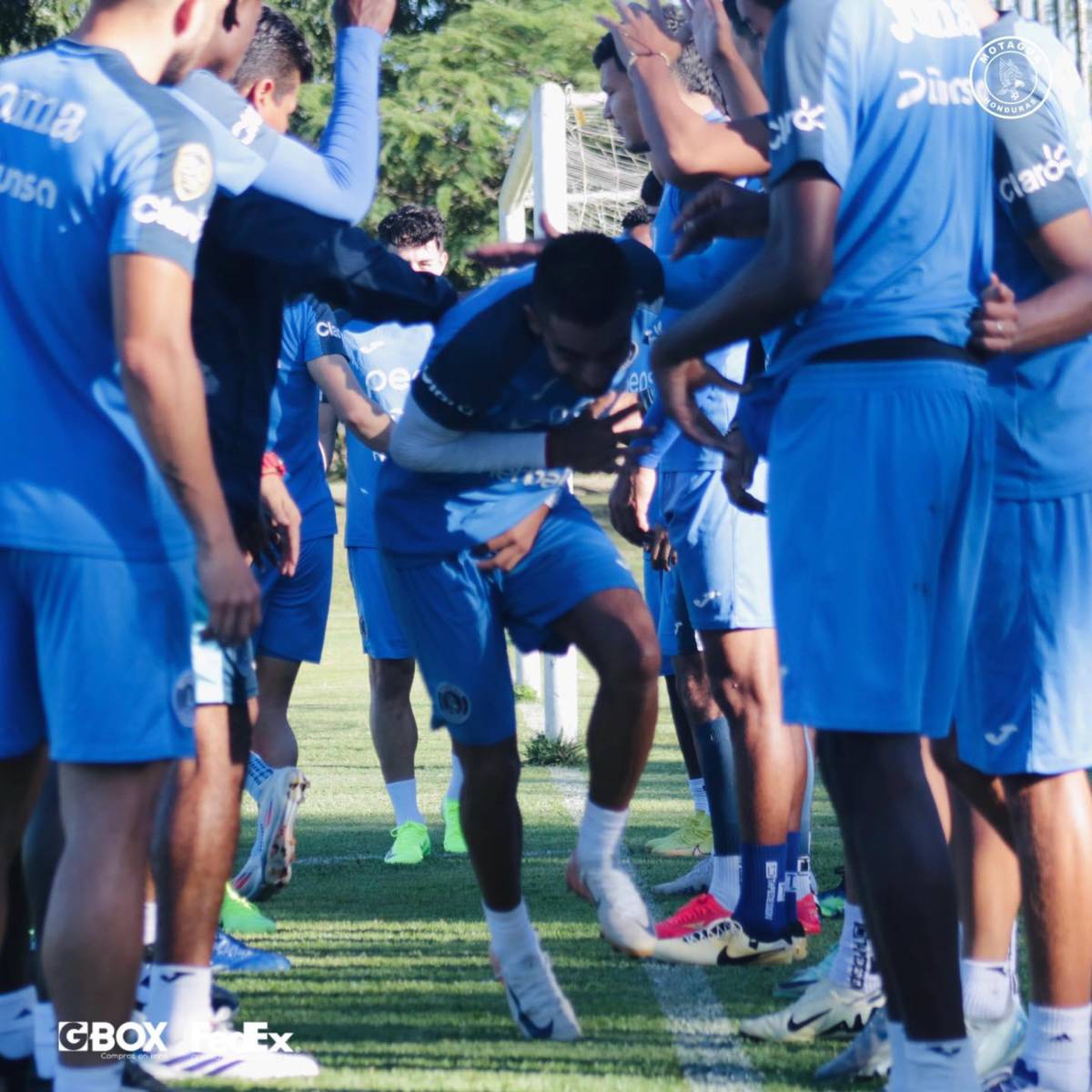 Motagua: ritual al nuevo fichaje y celebración de cumpleaños antes de viajar a su primer amistoso