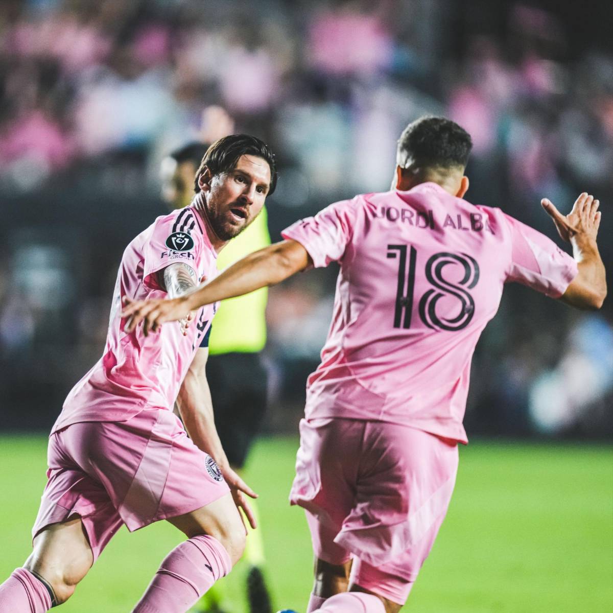 Messi les celebró en la cara, la reacción de Beckham al doblete y la polémica que explotó en Concacaf; Mateo se volvió loco