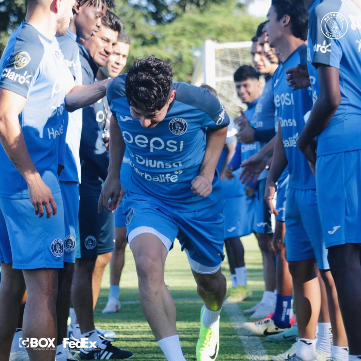 Motagua: ritual al nuevo fichaje y celebración de cumpleaños antes de viajar a su primer amistoso