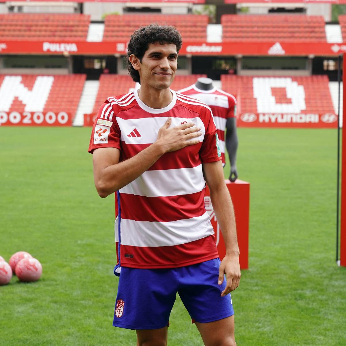 Se fue del Barcelona para jugar en el PSG y Mbappé paraliza el mercado de fichajes; la oferta de 15 millones por ‘Dibu’ Martínez