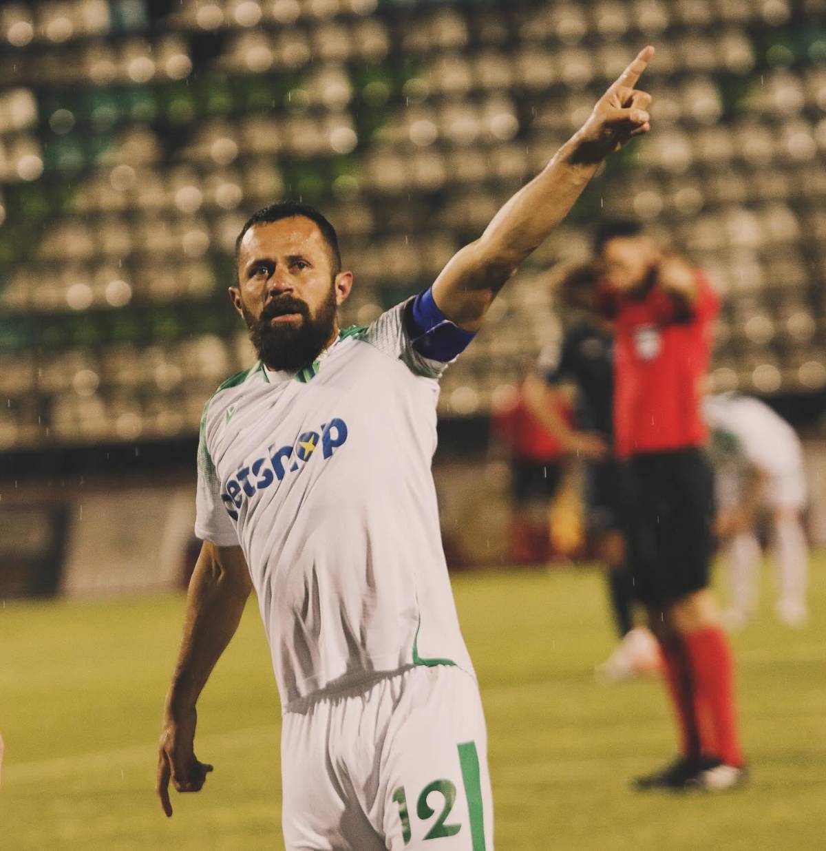 Se retiró en silencio, representa a club europeo y casi ficha por histórico de Italia: Así es la vida de Alfredo Mejía