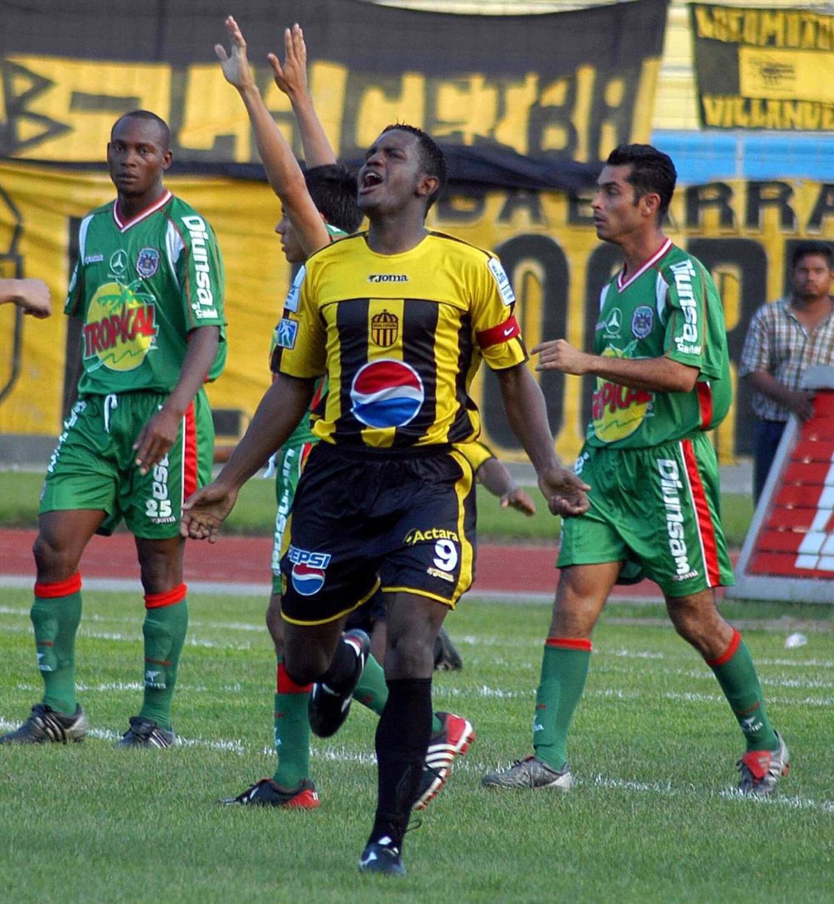 Así vive en la actualidad Luciano Emilio, exgoleador brasileño que desató polémica entre Olimpia y Real España