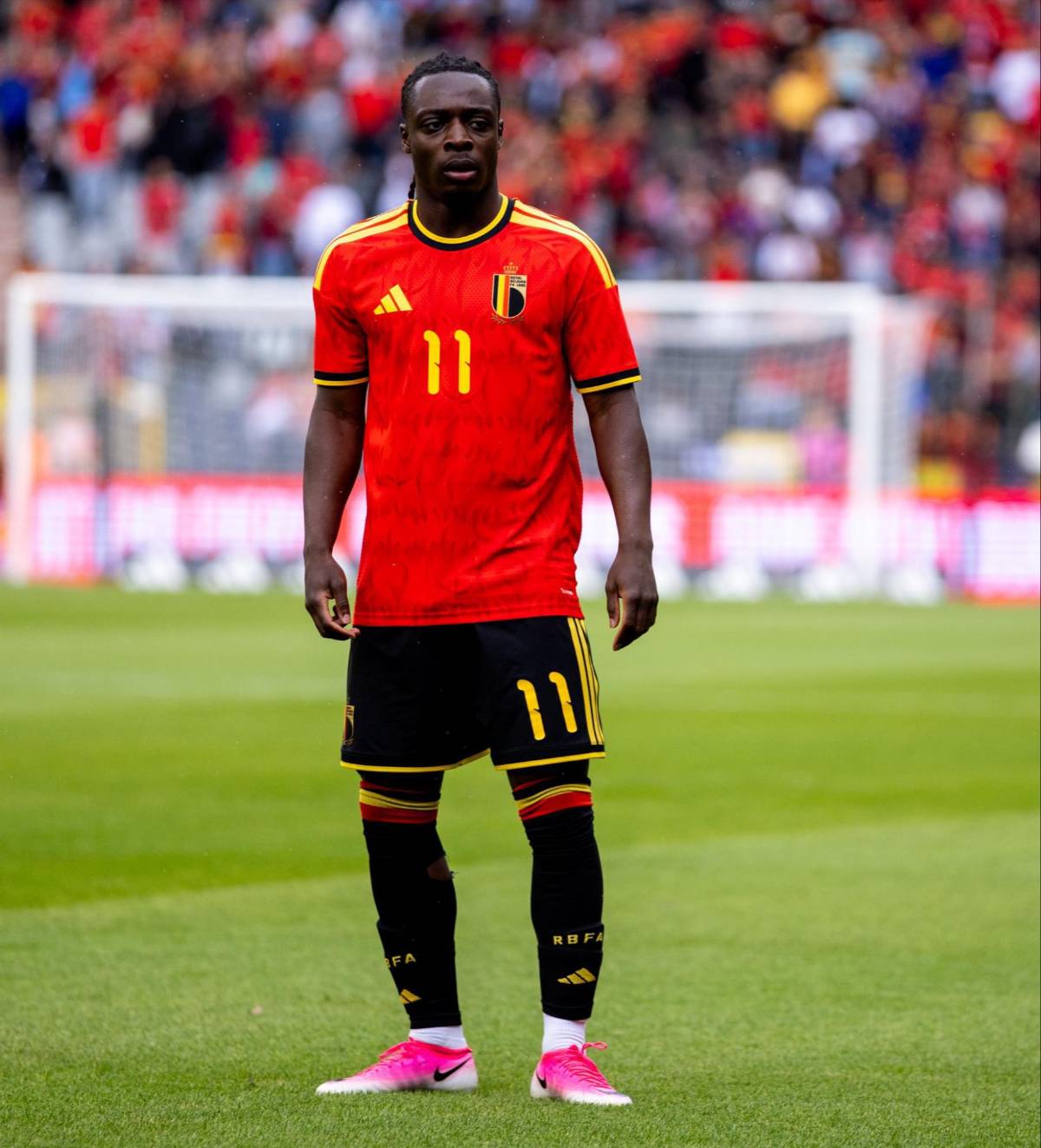 El papá no sirve de nada: fue borrada por criticar la salida de Jérémy Doku del Mundial