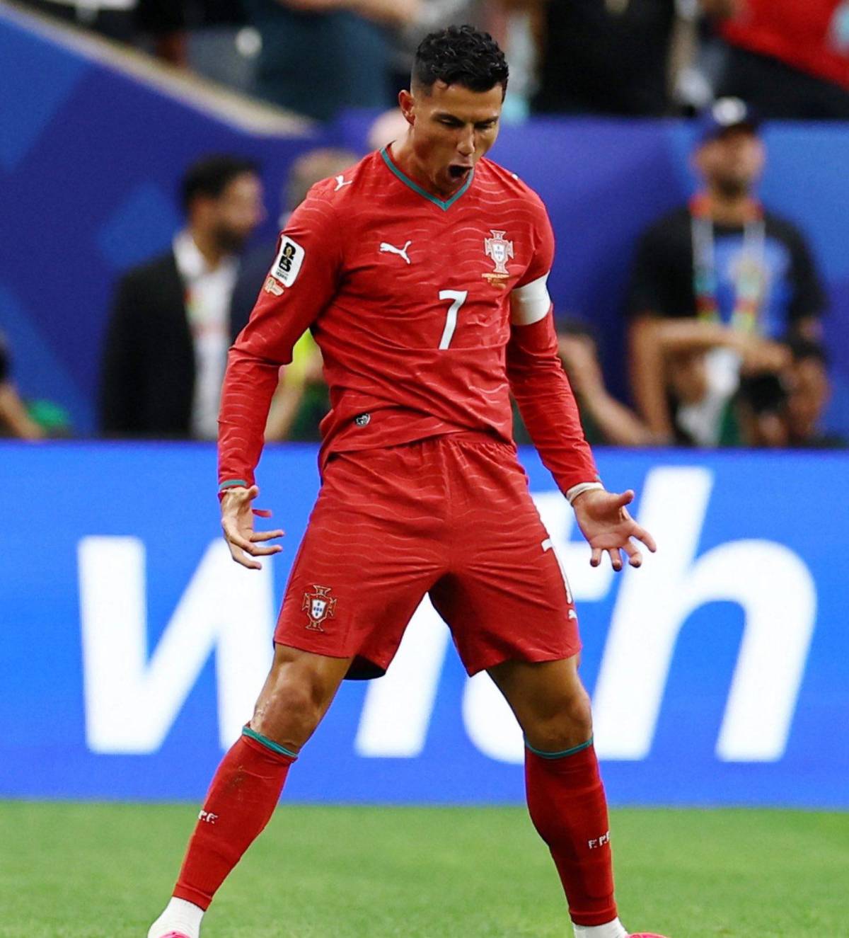CR7 responde a la polémica, foto de Georgina y el hito que Messi nunca tendrá