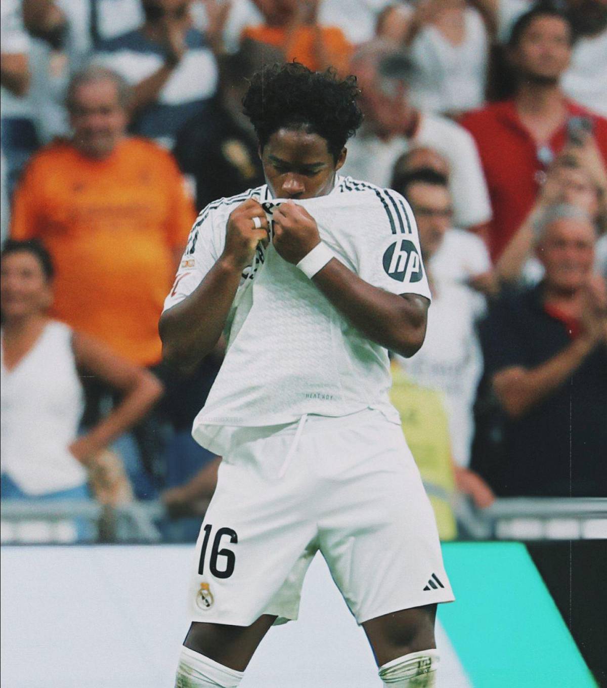 Endrick se queda entrenando tras su primer gol con Real Madrid y el encuentro con Kim Kardashian en el Bernabéu