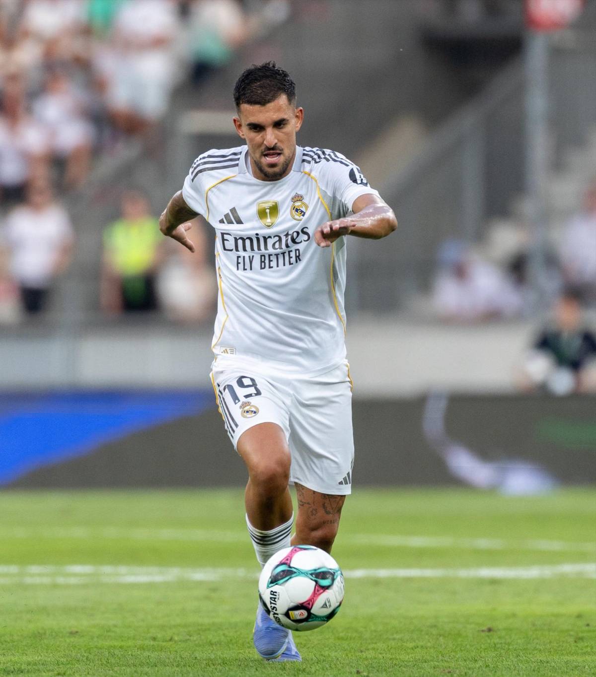 Real Madrid lo 'ficha' a petición de Xabi, Barcelona tiene nuevo refuerzo y desea irse porque Pep Guardiola no lo quiere