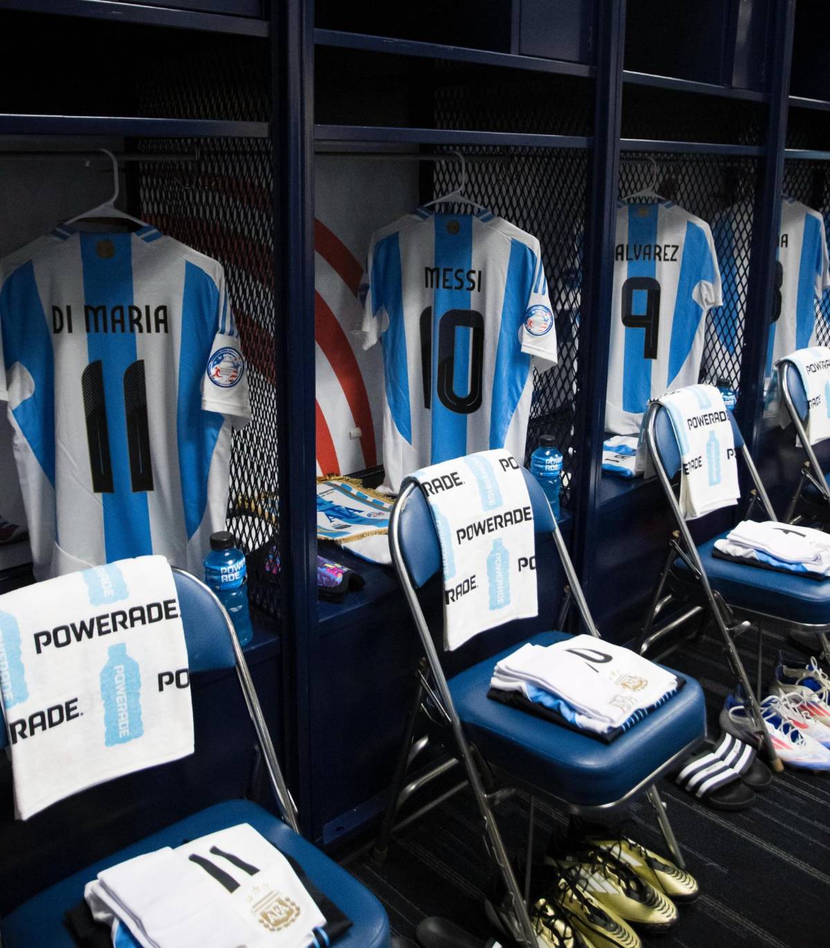 Copa América: la fiesta de la afición de Argentina para el duelo con Ecuador y Antonela Rocuzzo se roba las miradas