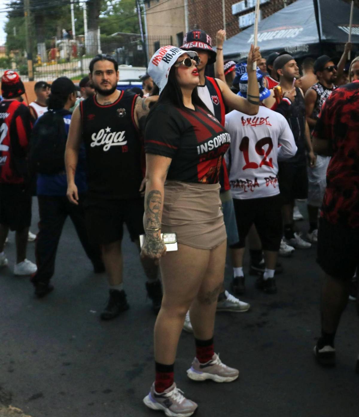 Ambientazo para el Motagua-Alajuelense y las muñecotas en el Estadio Nacional