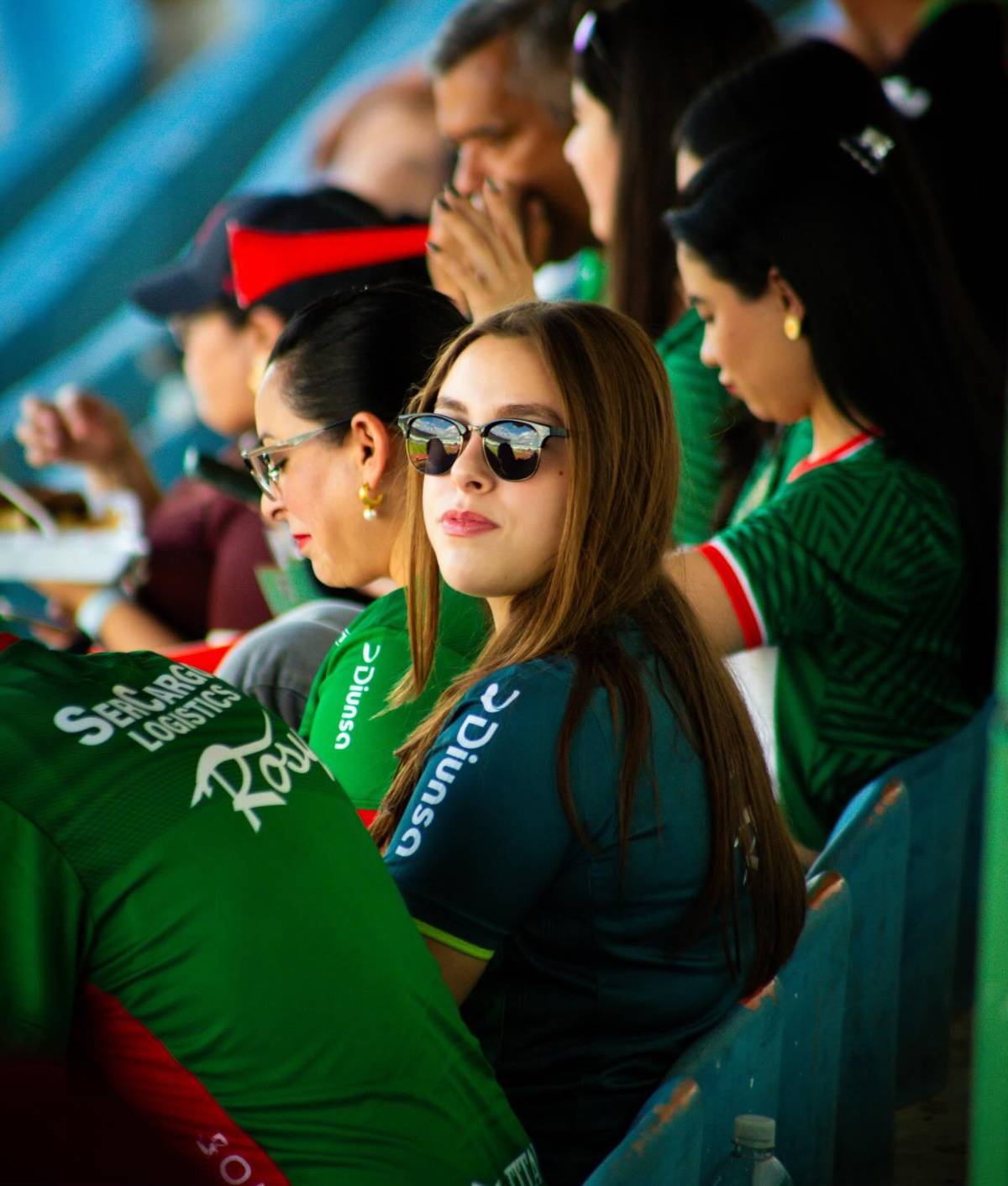 ¿Quién es? Identifican a hermosa aficionada de Marathón y visita especial para la gran final ante Olimpia