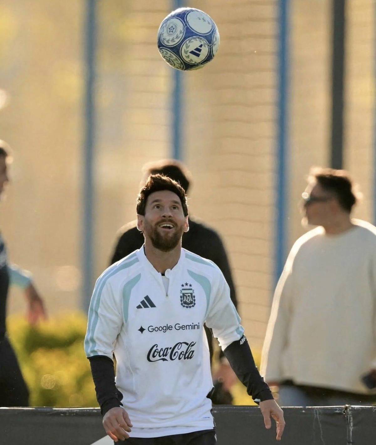 Messi entrenó por última vez con Argentina: dos invitados especiales