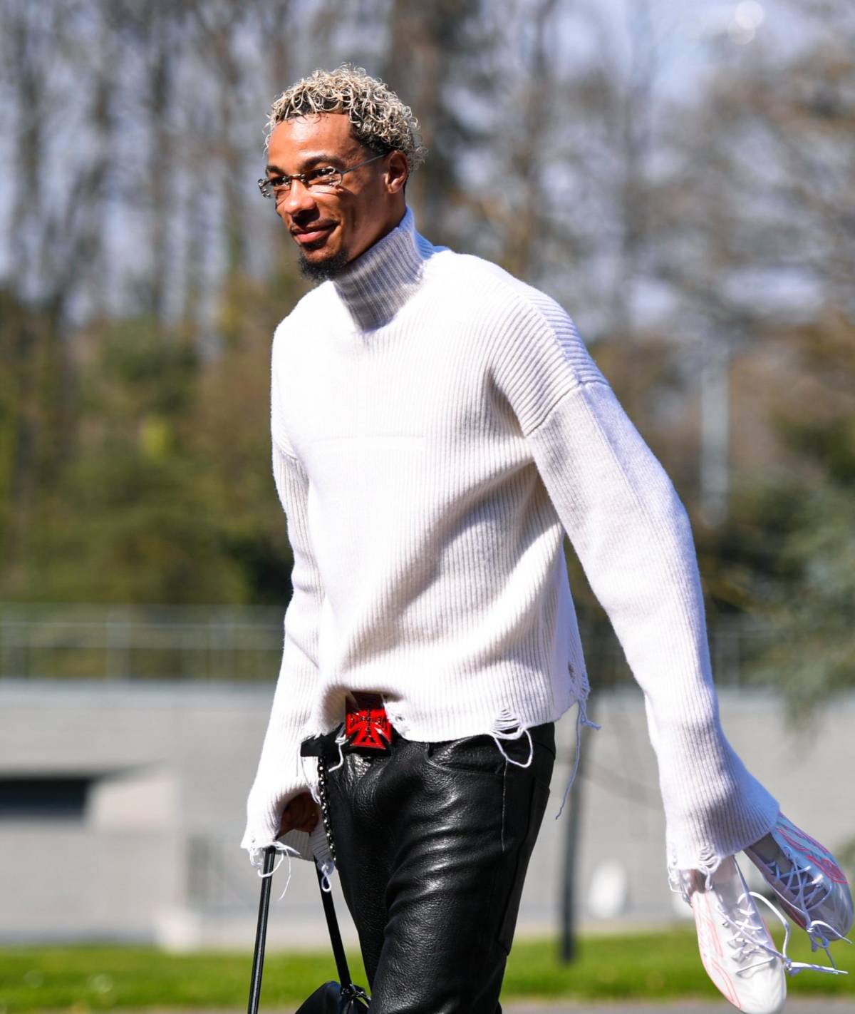 Camavinga sorprende y así llegó Mbappé a la concentración de Francia para los duelos ante Brasil y Colombia