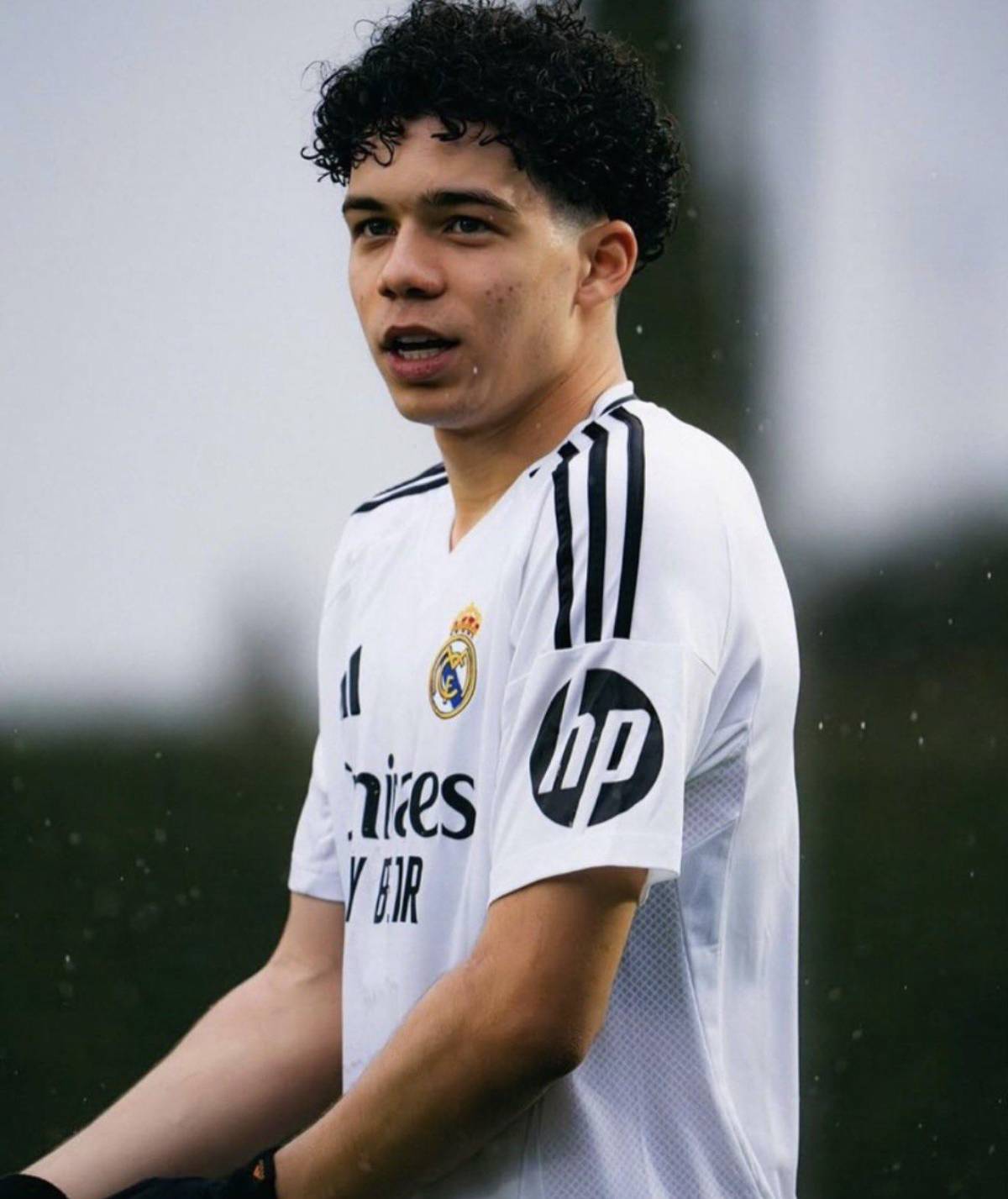 Hijo de Marcelo firma su primer contrato: dos campeonas del mundo se lo pelean y la decisión de Álvaro Arbeloa