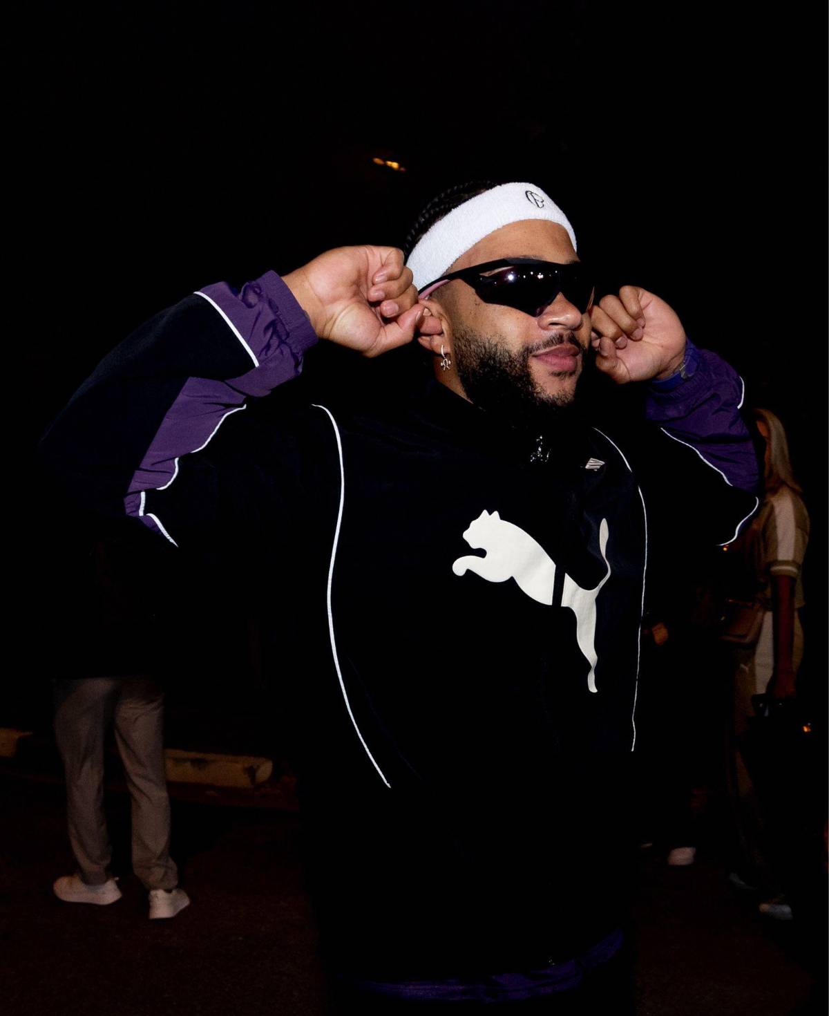 Llegó en helicóptero, su dorsal y locura de los hinchas: Así fue la presentación de Memphis Depay con el Corinthians de Brasil