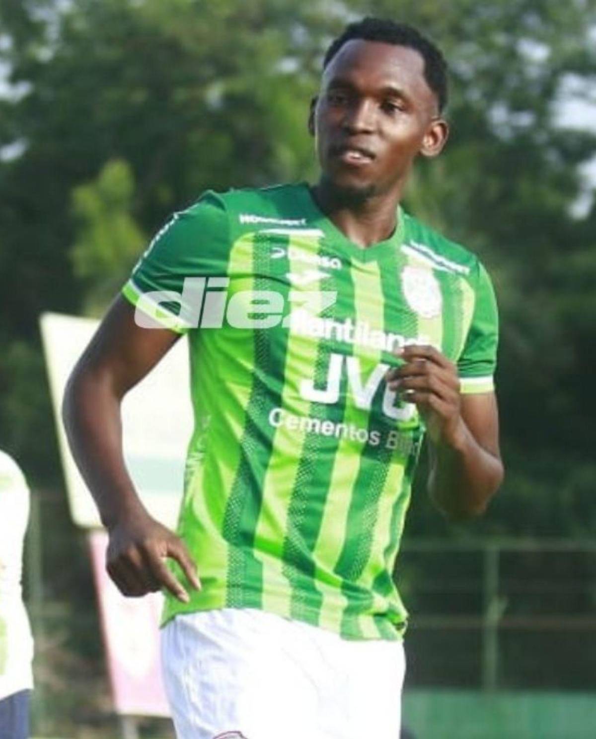 Fichajes: Nuevo legionario, Olimpia recibe duro golpe y Marathón apunta a la décima