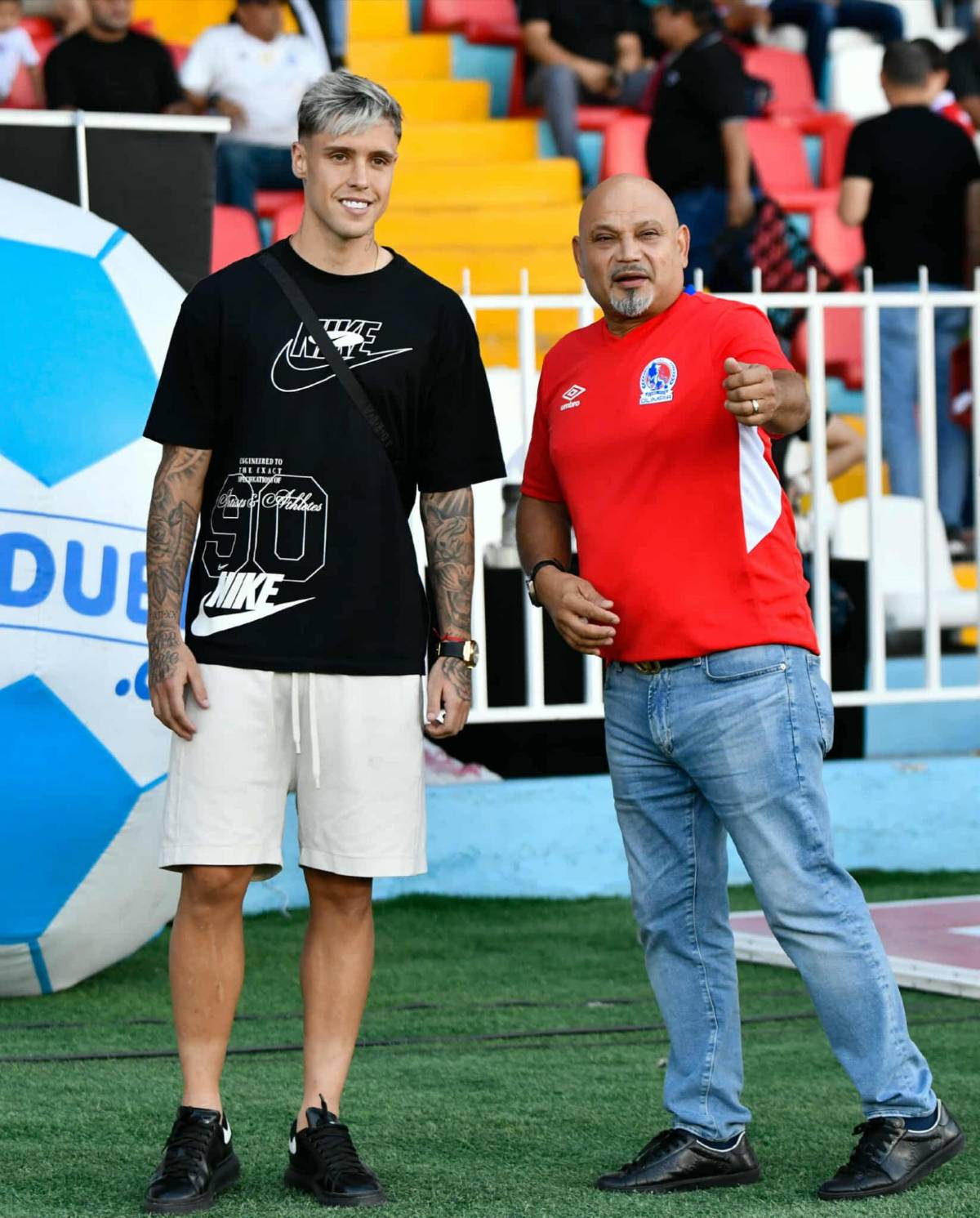 El gesto de Olimpia con Georgie Welcome, el que rompió su mala racha y fichaje se presentó ante la afición