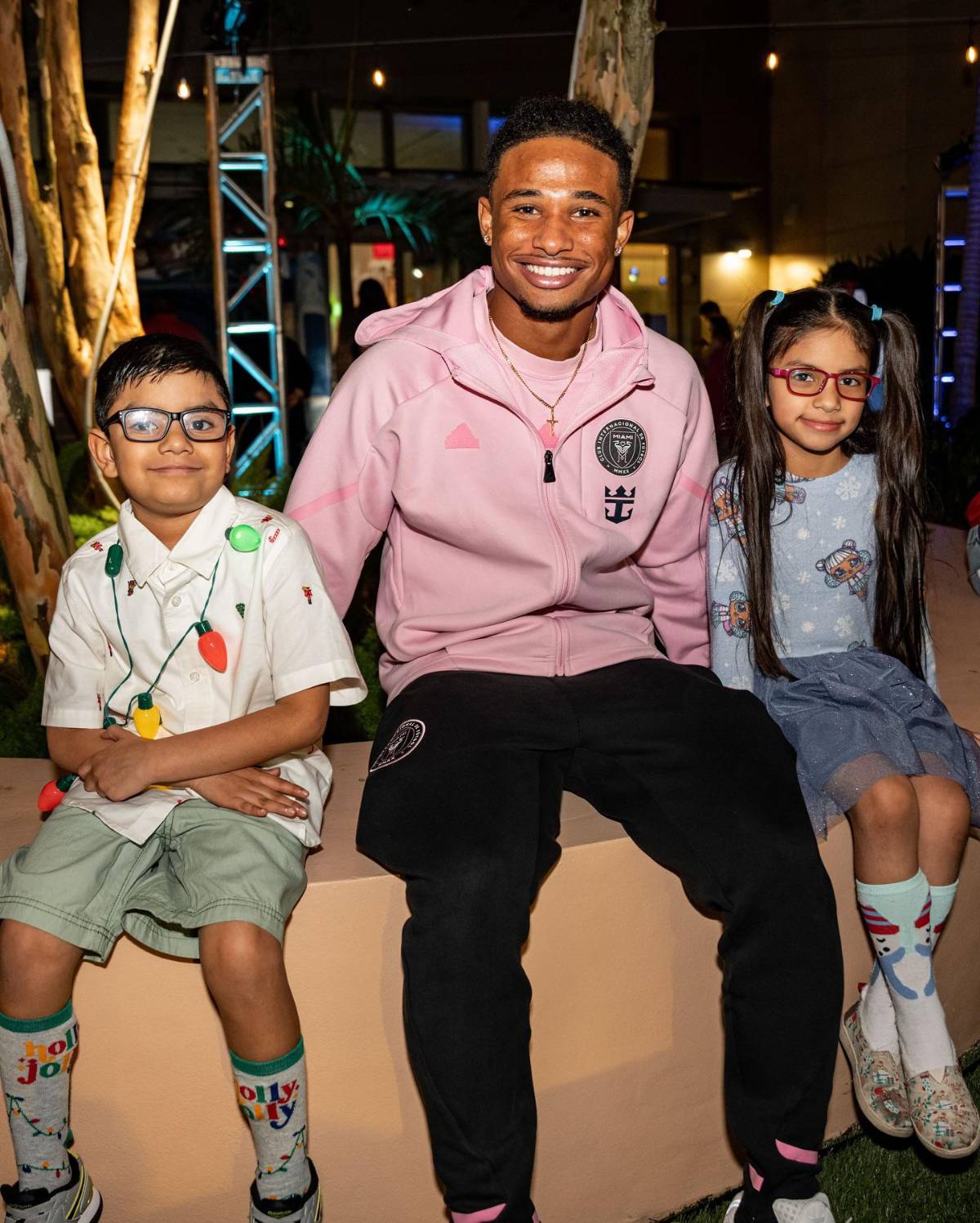 ¿Y Messi? Inter Miami sorprende con regalos a niños en hospital y el hondureño David Ruiz estuvo prensa