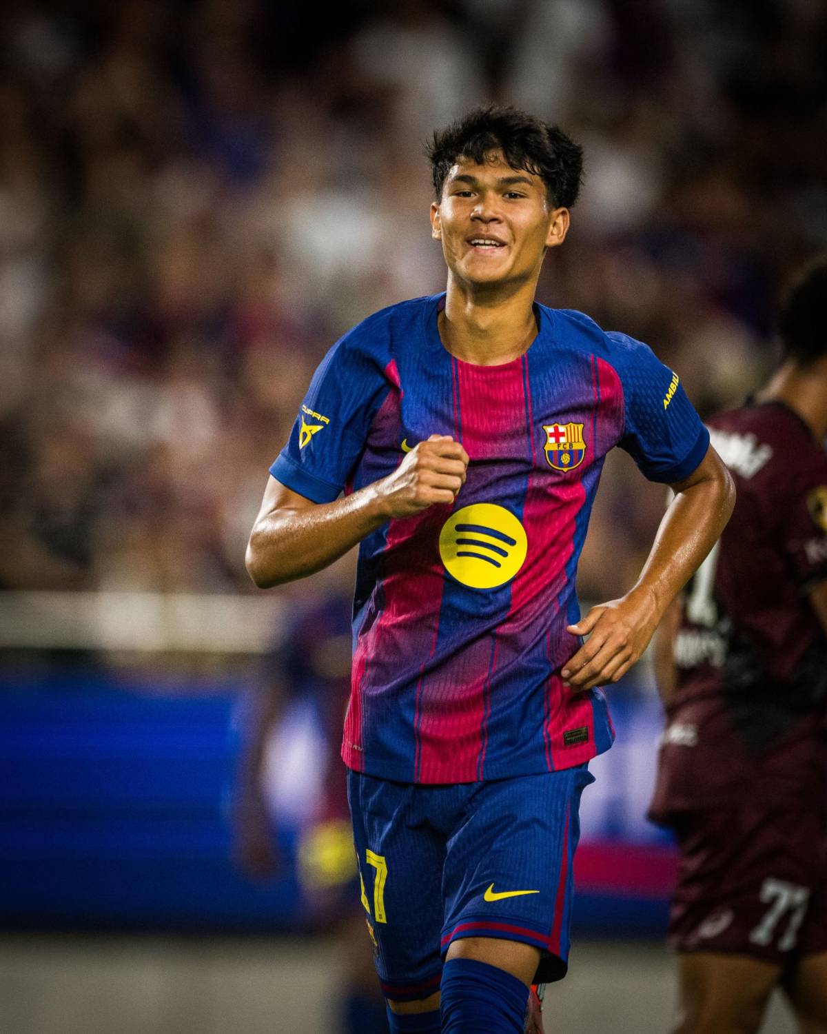 Tiene 17 años, sangre filipina y se hizo famoso tras marcar en su debut con Barcelona: No sabía ni cómo celebrar