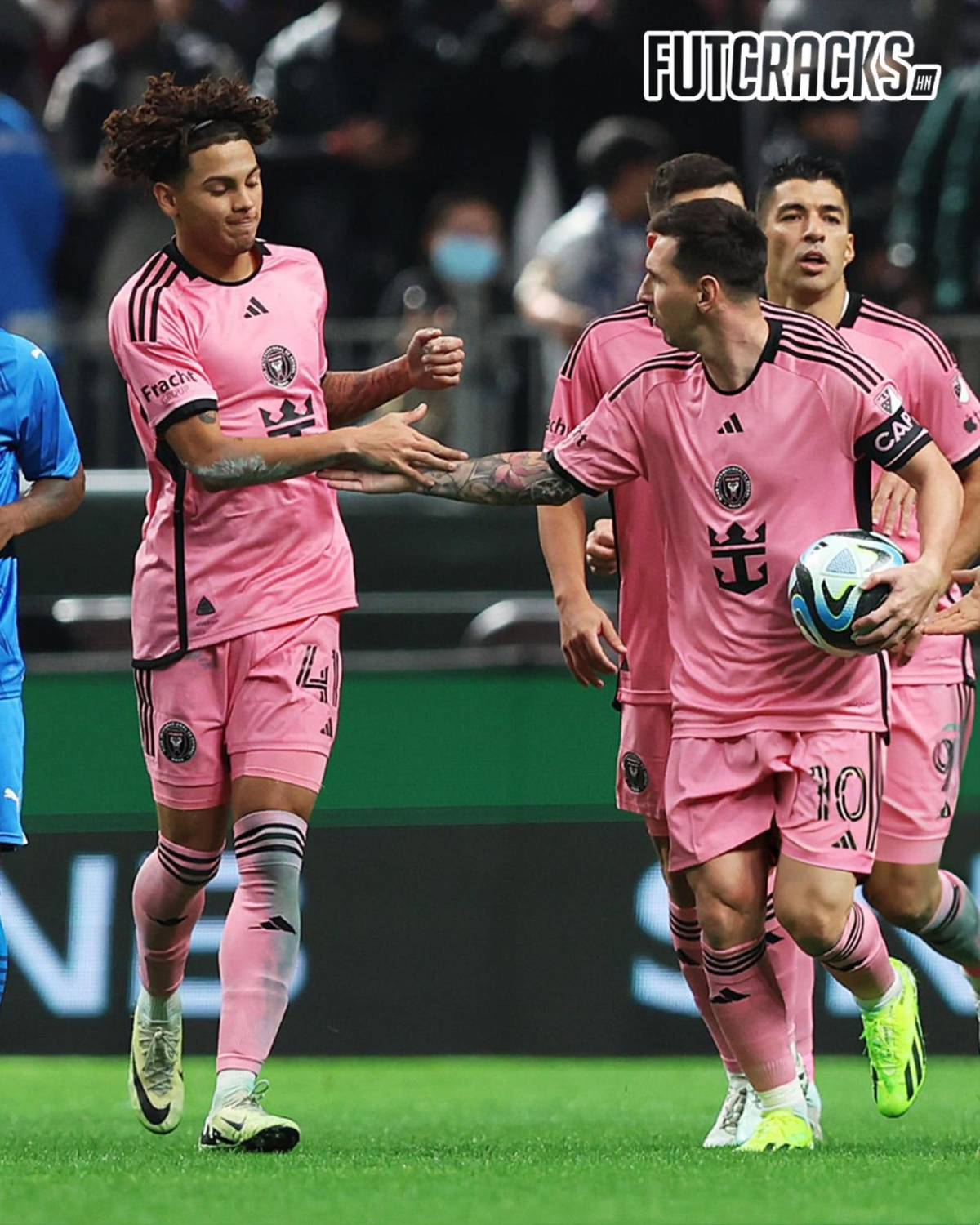 El gesto de Messi con David Ruiz tras su golazo, la bronca de Luis Suárez y la ‘aparición’ de Cristiano Ronaldo