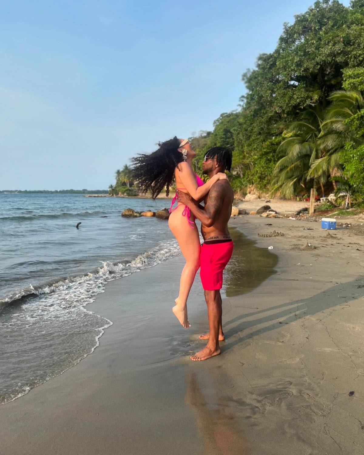 Valeria, la bomba sexy que tiene loco de enamorado a reconocido exjugador del Olimpia y Motagua