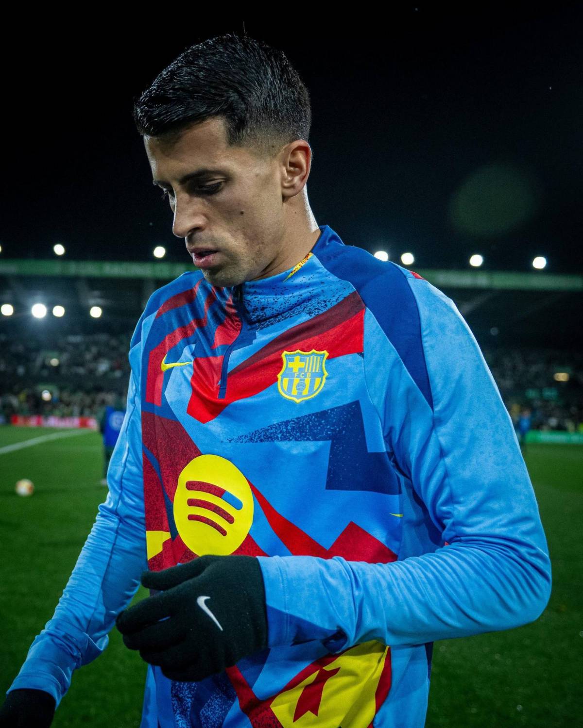 Flick no pidió su fichaje para el Barcelona, no juega nunca y le daría la peor noticia a esta selección para el Mundial 2026