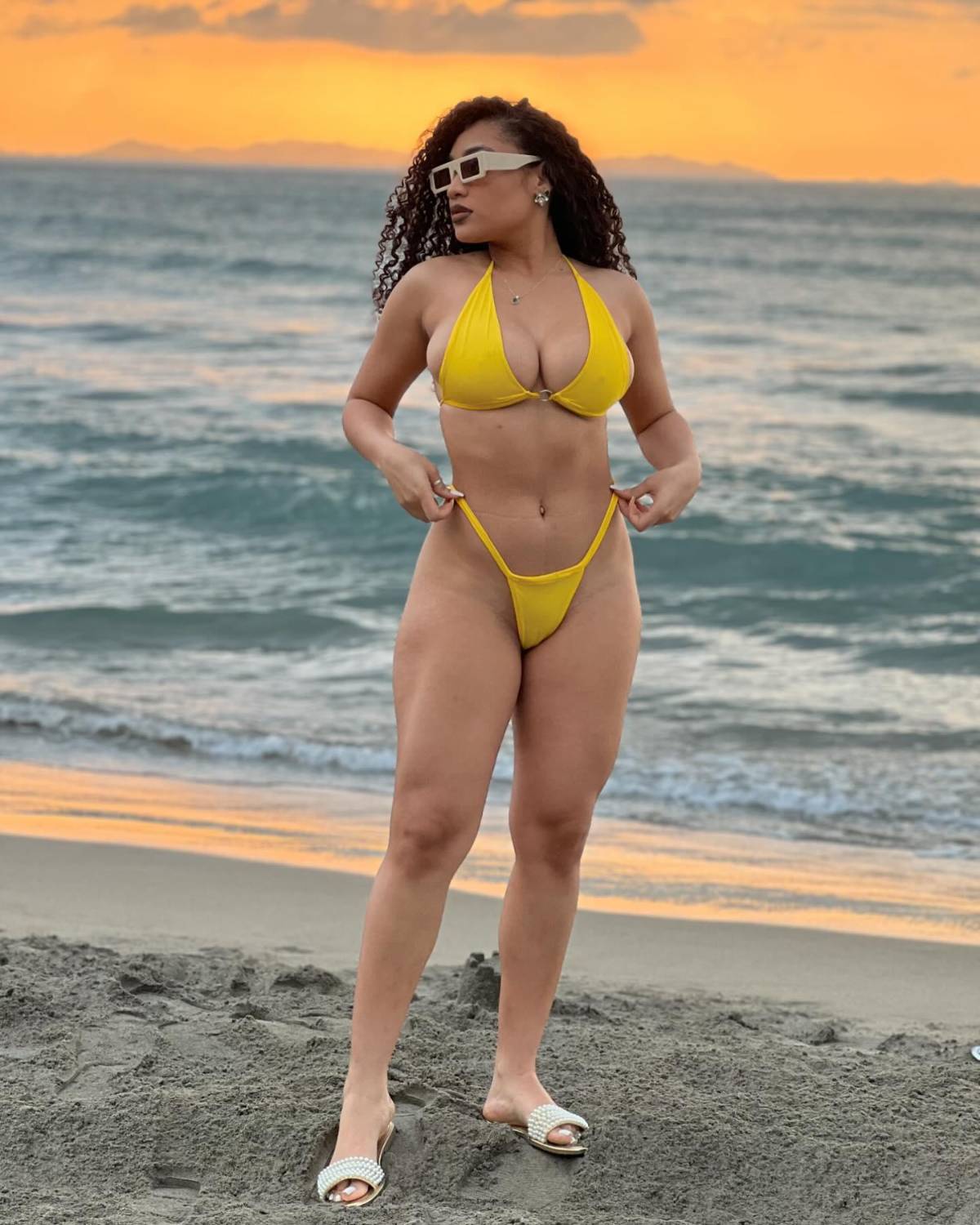 Valeria, la bomba sexy que tiene loco de enamorado a reconocido exjugador del Olimpia y Motagua