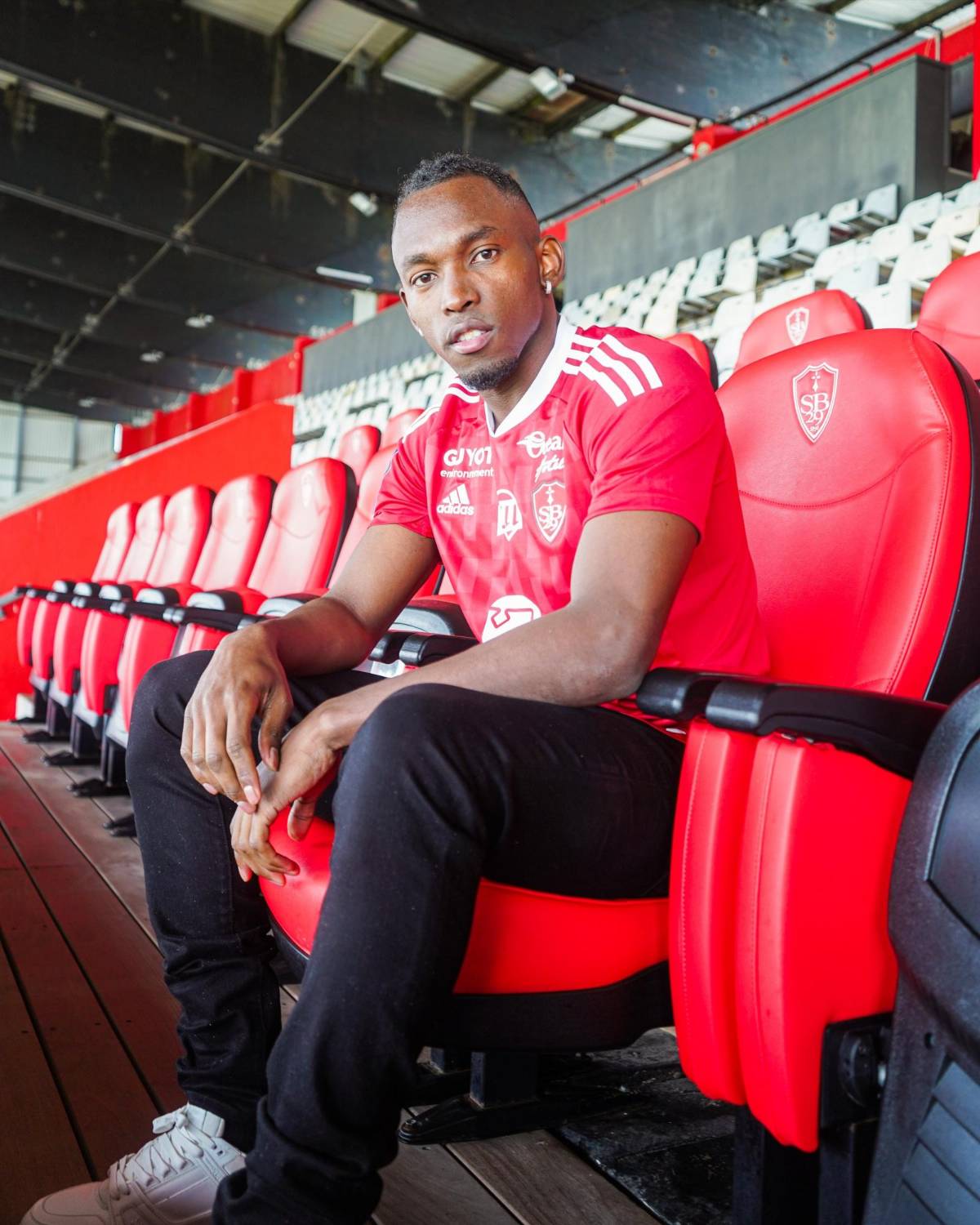 Mercado: la ‘bomba’ de Cristiano Ronaldo y Chelsea paga 120 millones por su nuevo crack; futbolista se reúne con Xavi para salir del Barcelona