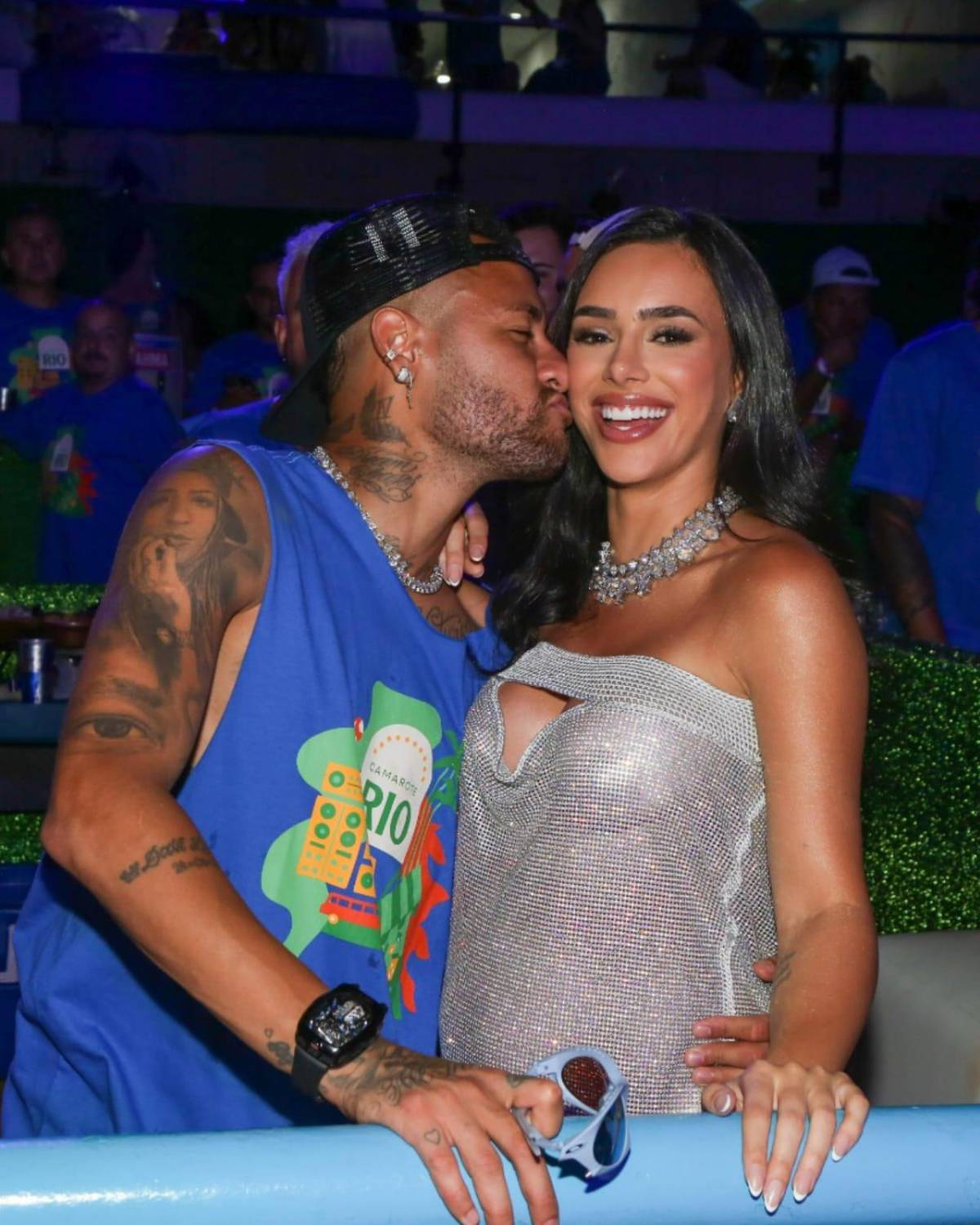 “¡Estoy de vuelta!”: Neymar y su novia brillaron en el carnaval de Río 2025; los jugadores que llevó el brasileño