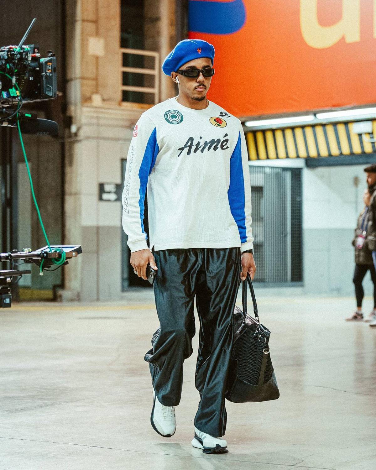 Koundé llegó con una falda a la concentración de Francia: “Me encanta buscarme a mí mismo”