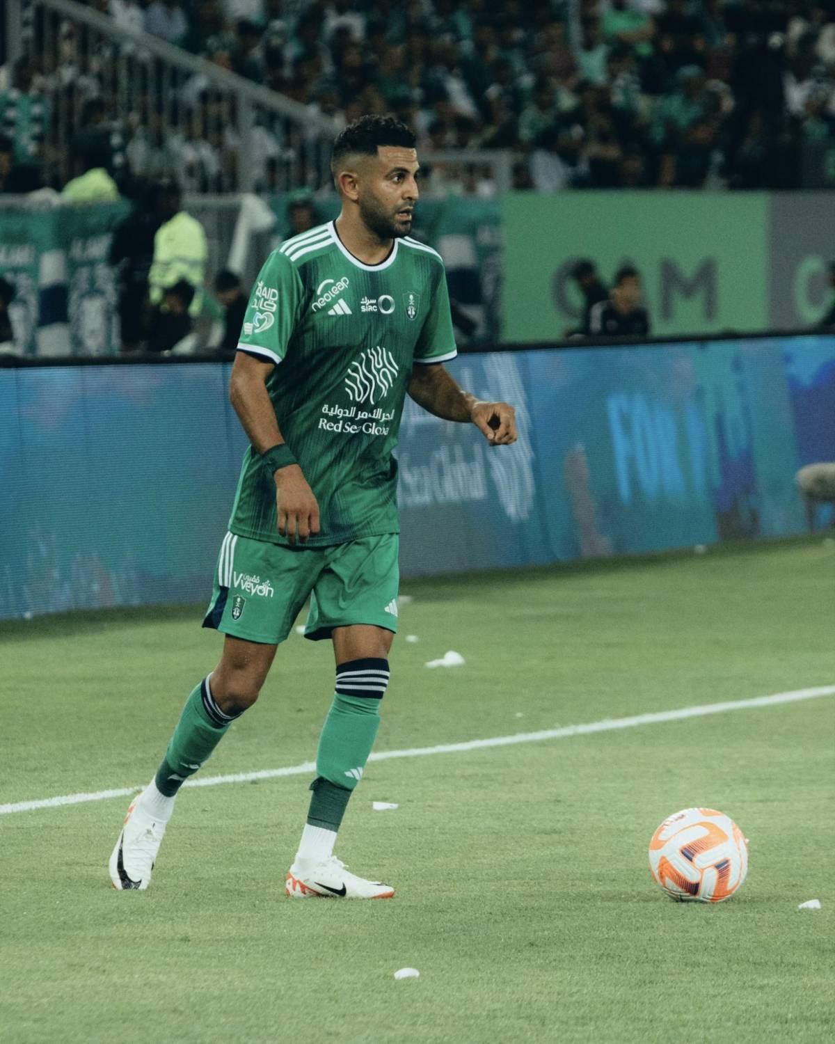 El nuevo puesto de Messi y sorpresa con Kanté: Revelan los 10 jugadores que más cobran por salario en el mundo ¿Y Cristiano?