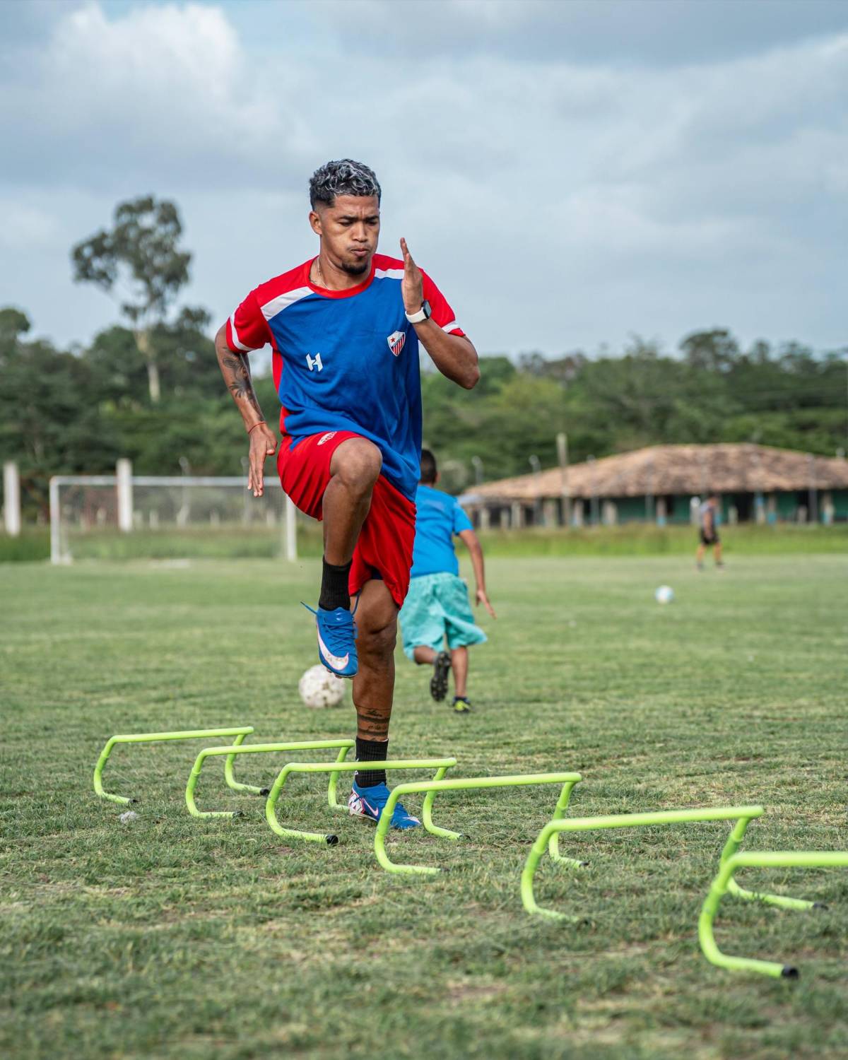 MERCADO: Otro tiktoker a Liga Nacional; Motagua y Olimpia anuncian más fichajes
