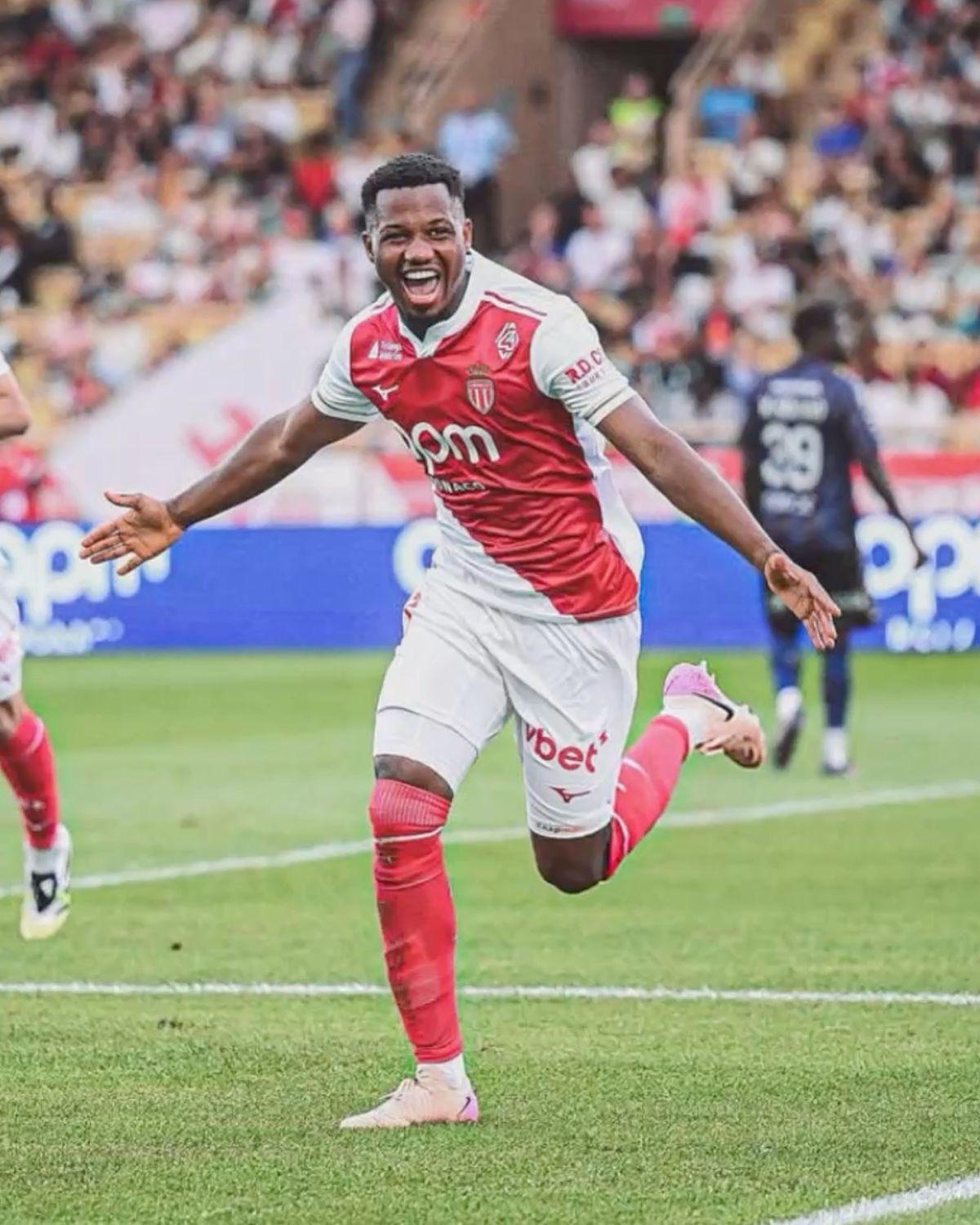 Barrida en Barcelona y el que Flick no quiere ni ver tras el fracaso en Champions League: 8 se van y los fichajes