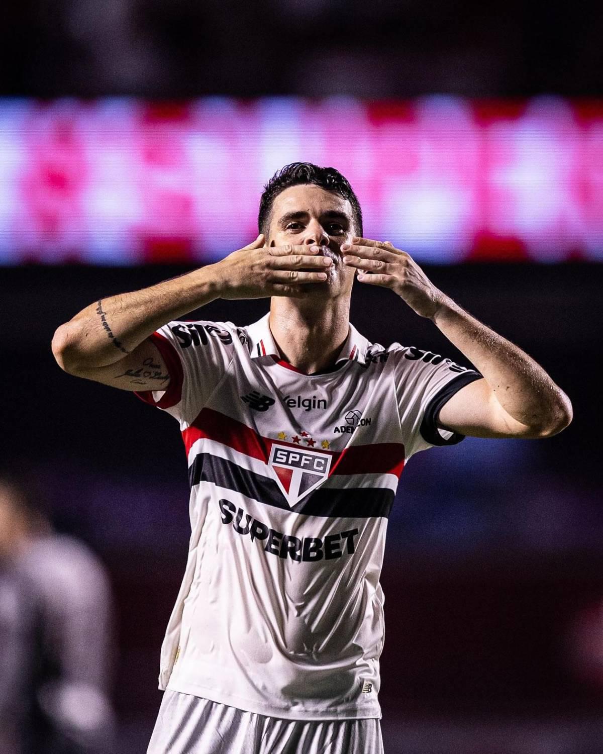 Oscar dos Santos recibe una de las peores noticias de su vida y esta fue la respuesta que dio a sus 34 años: Podría...