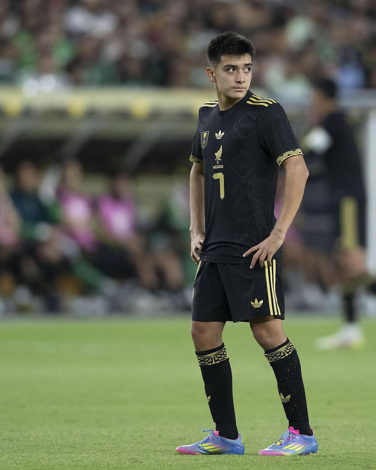 ¿Quién es Gilberto Mora? El niño de 16 años que debutó con México en la Copa Oro y podría enfrentar a Honduras en semis