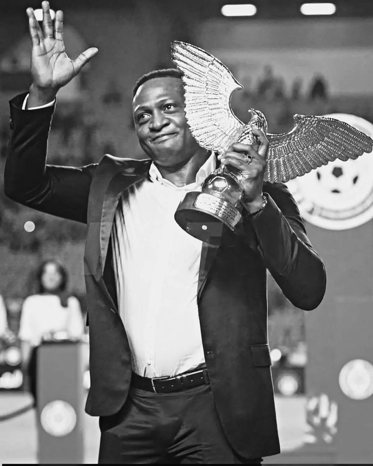 Estoy devastado, no tengo palabras: así fue la muerte de reconocido futbolista en pleno partido