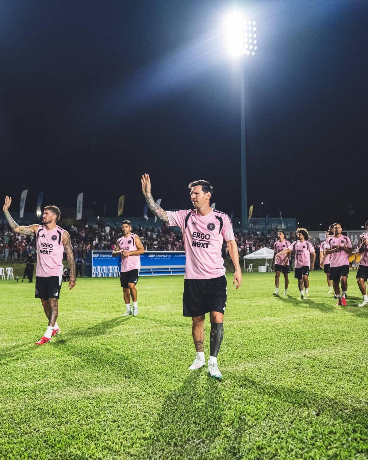 Messi conquista la ciudad de Bad Bunny en Puerto Rico: esta es la locura que ha desatado el '10' de Inter Miami en la isla