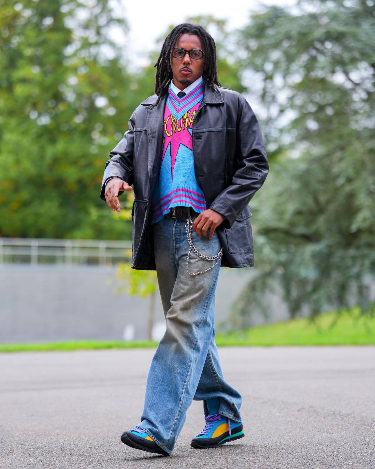 Camavinga superó a Koundé y agita las redes: así llegaron los jugadores de Francia y el look de Mbappé