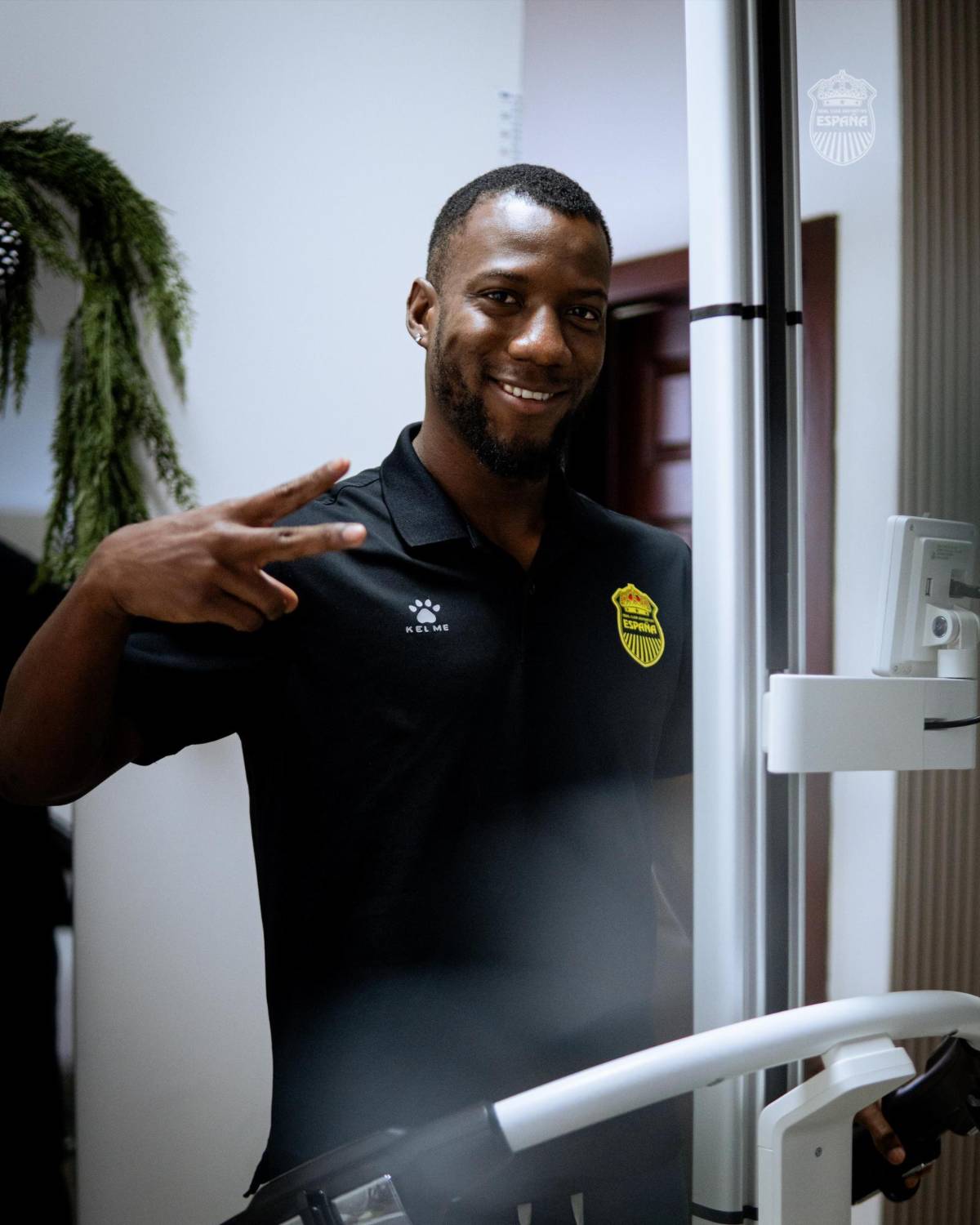 Exfutbolistas de Olimpia pasan exámenes médicos con el Real España; así inicia el proyecto de Jeaustin Campos